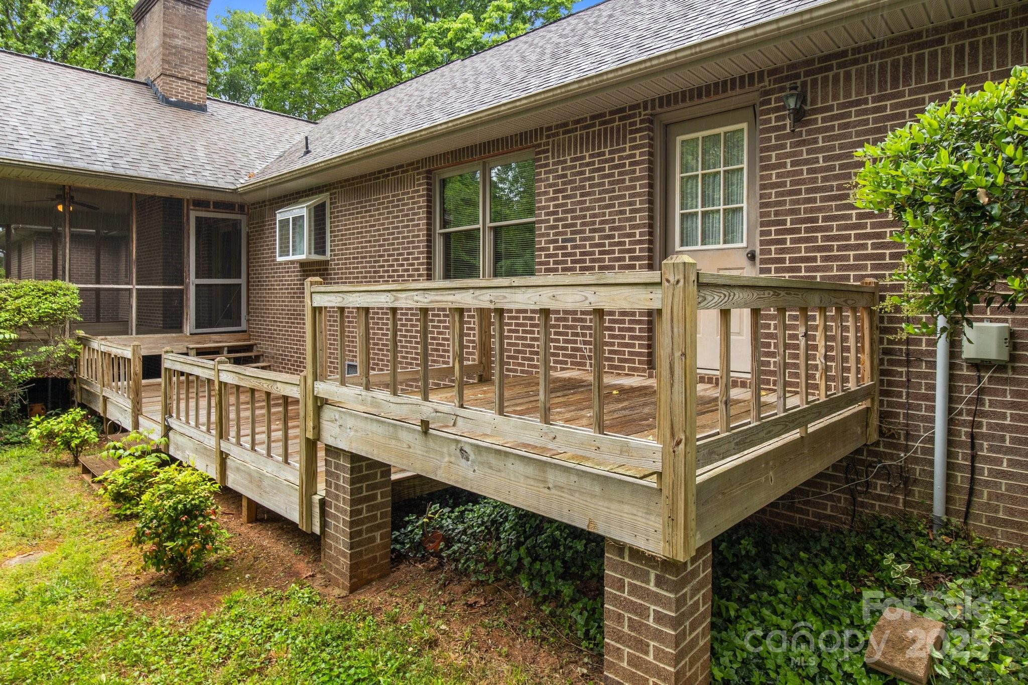 8368 Fairfield Forest Road