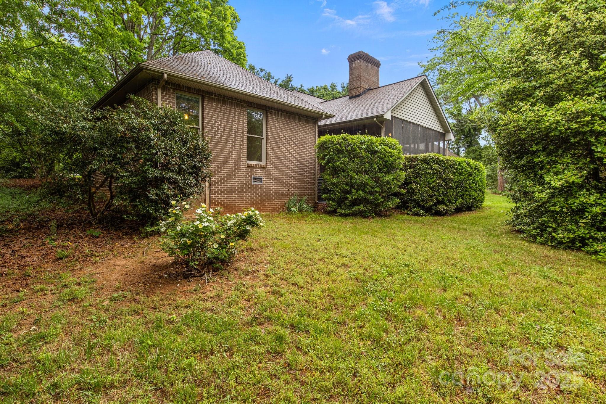 8368 Fairfield Forest Road