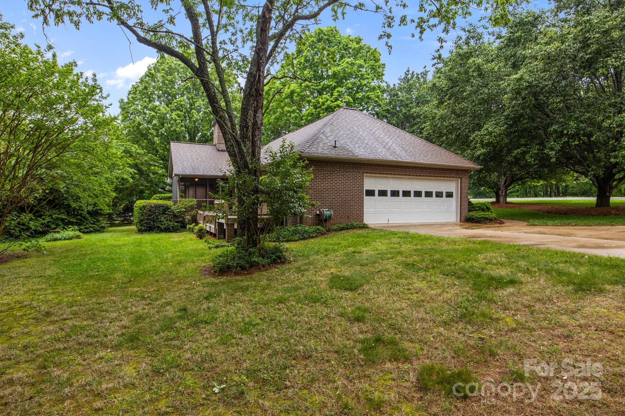 8368 Fairfield Forest Road