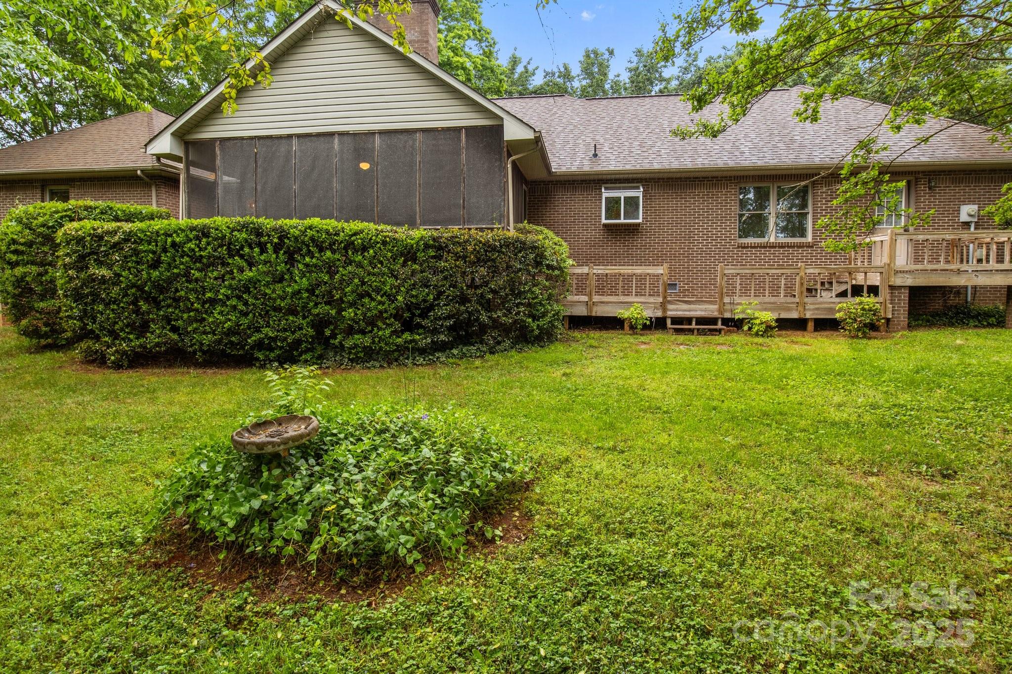 8368 Fairfield Forest Road