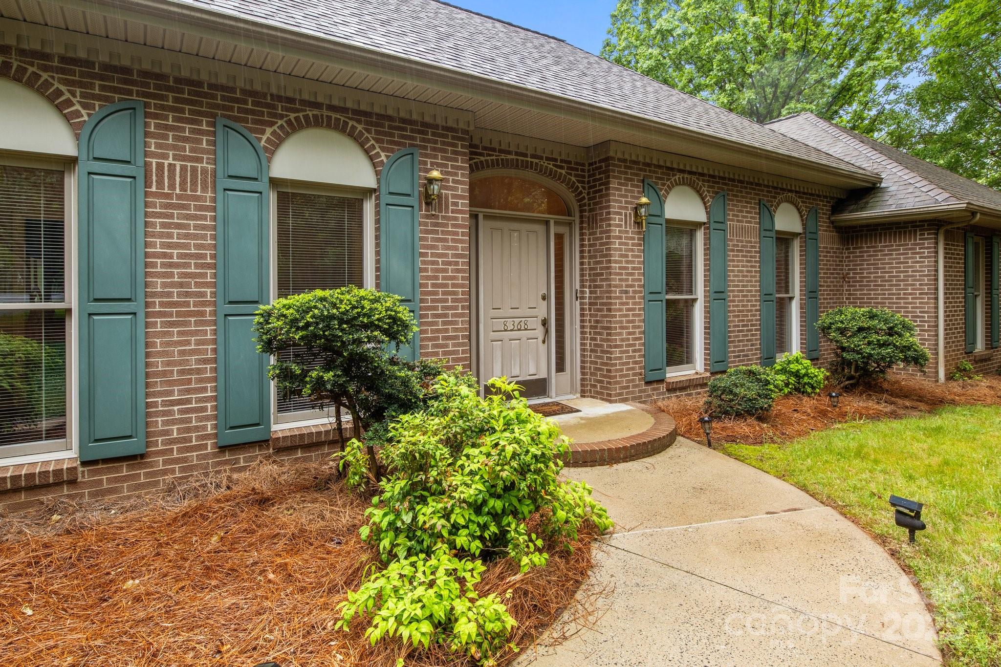 8368 Fairfield Forest Road