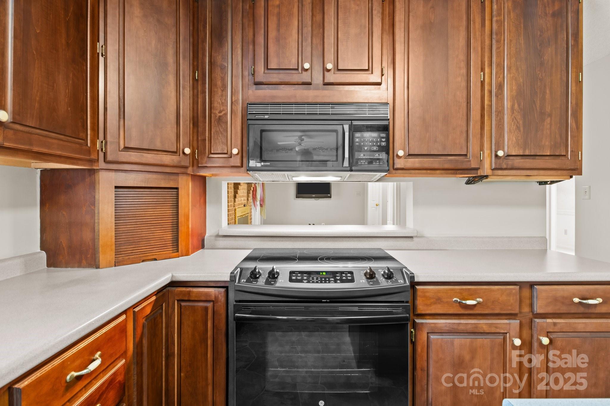 8368 Fairfield Forest Road