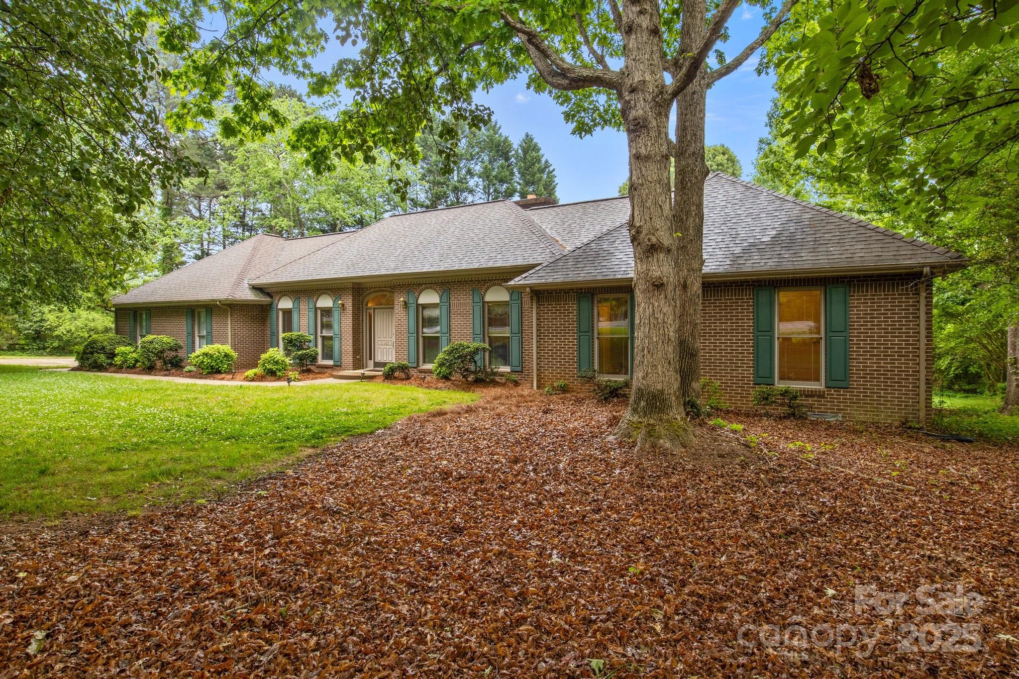 8368 Fairfield Forest Road