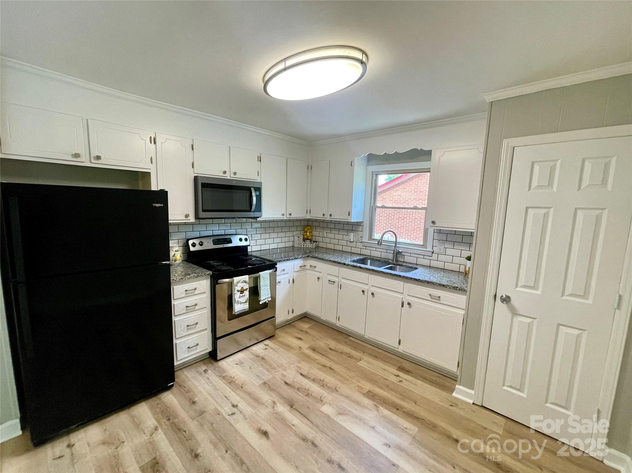 601 Scottsbrook Drive