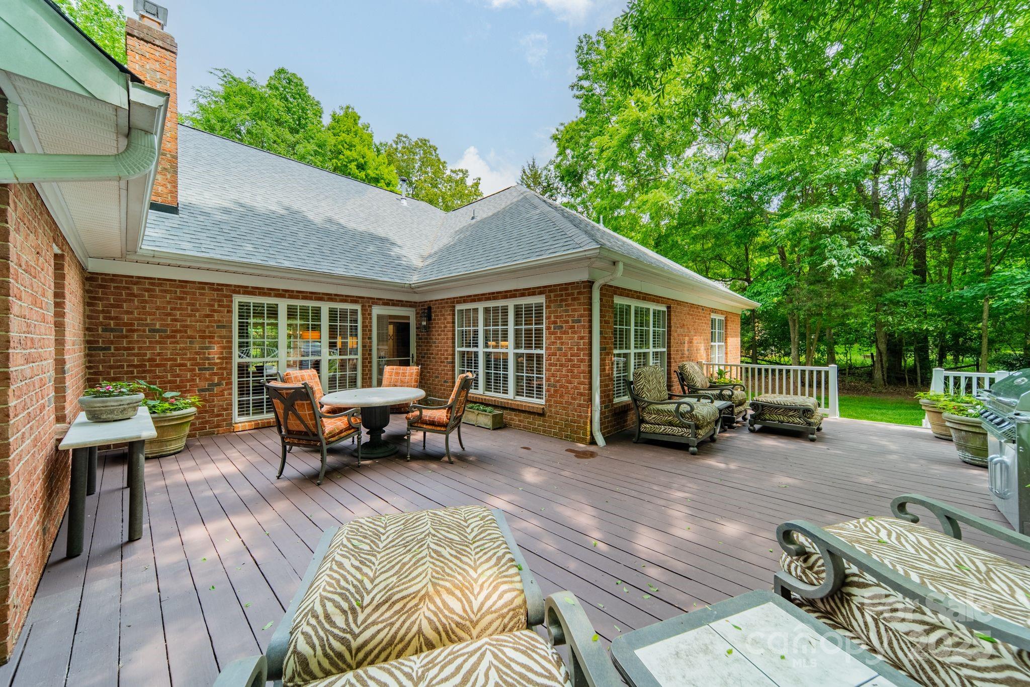 4033 Weddington Manor Court