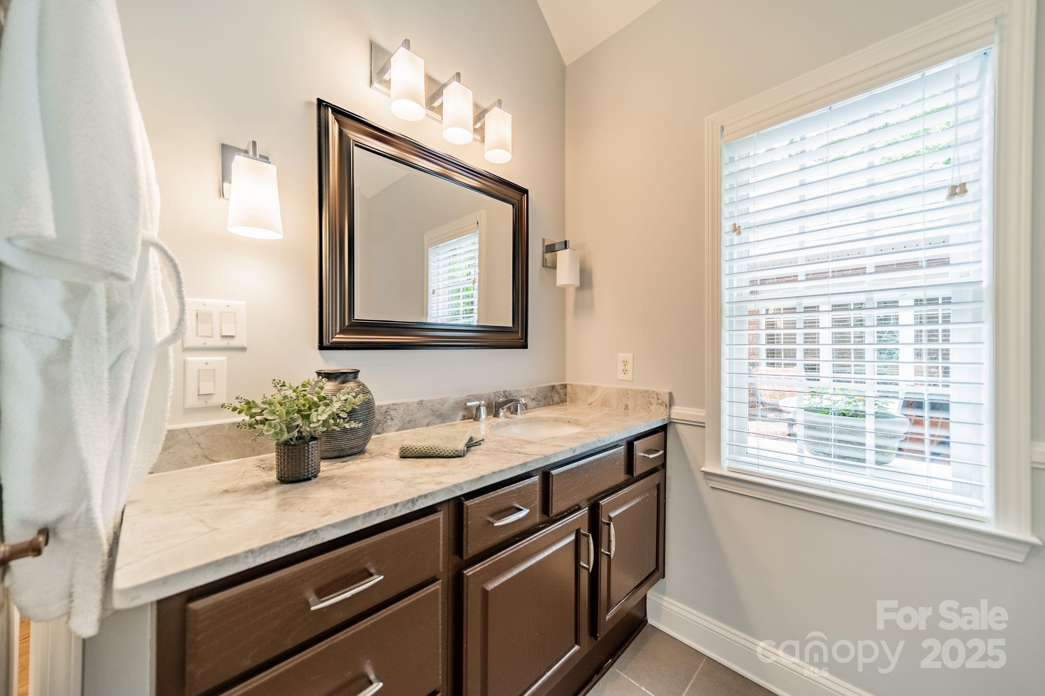 4033 Weddington Manor Court