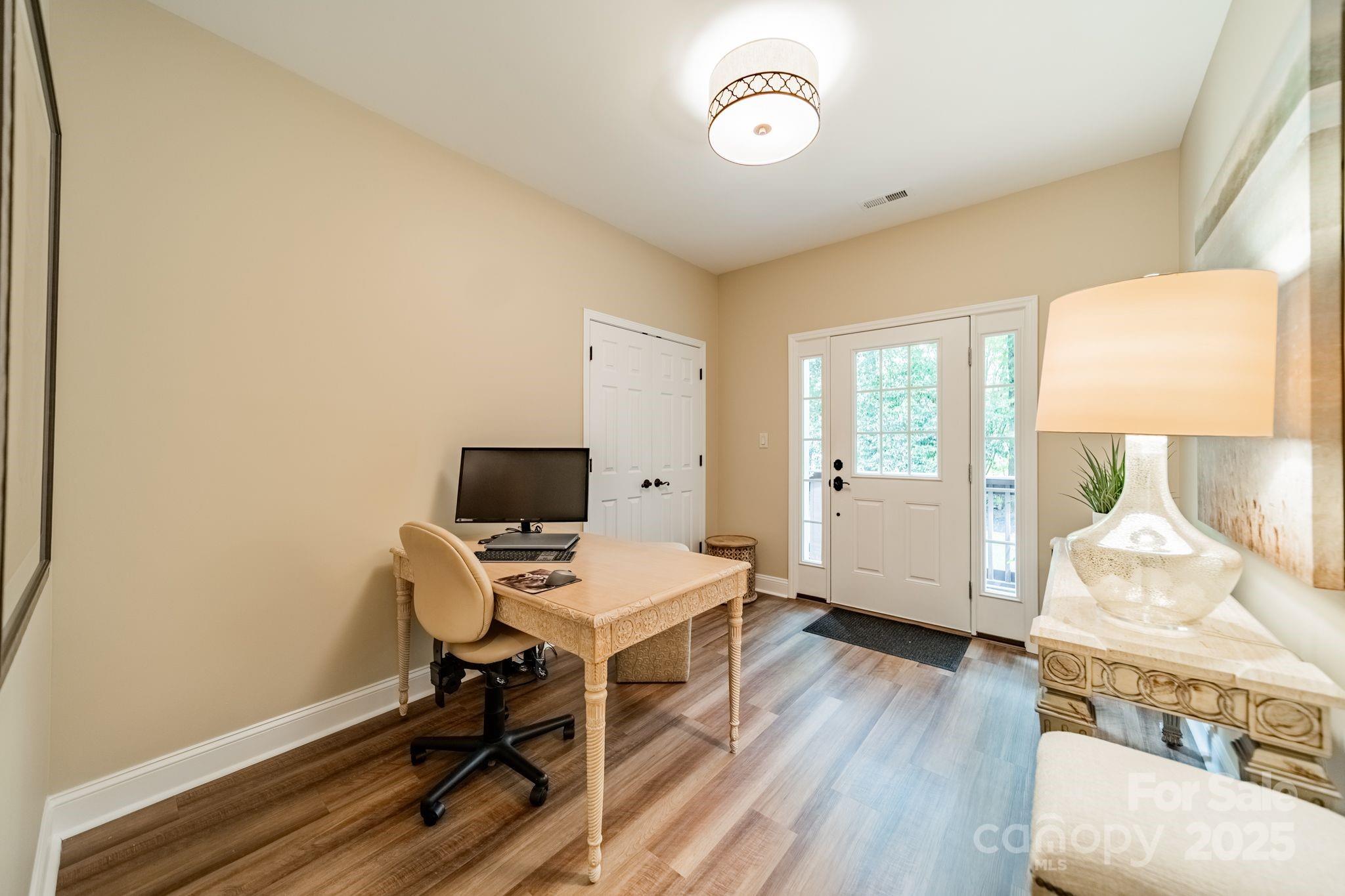 4033 Weddington Manor Court