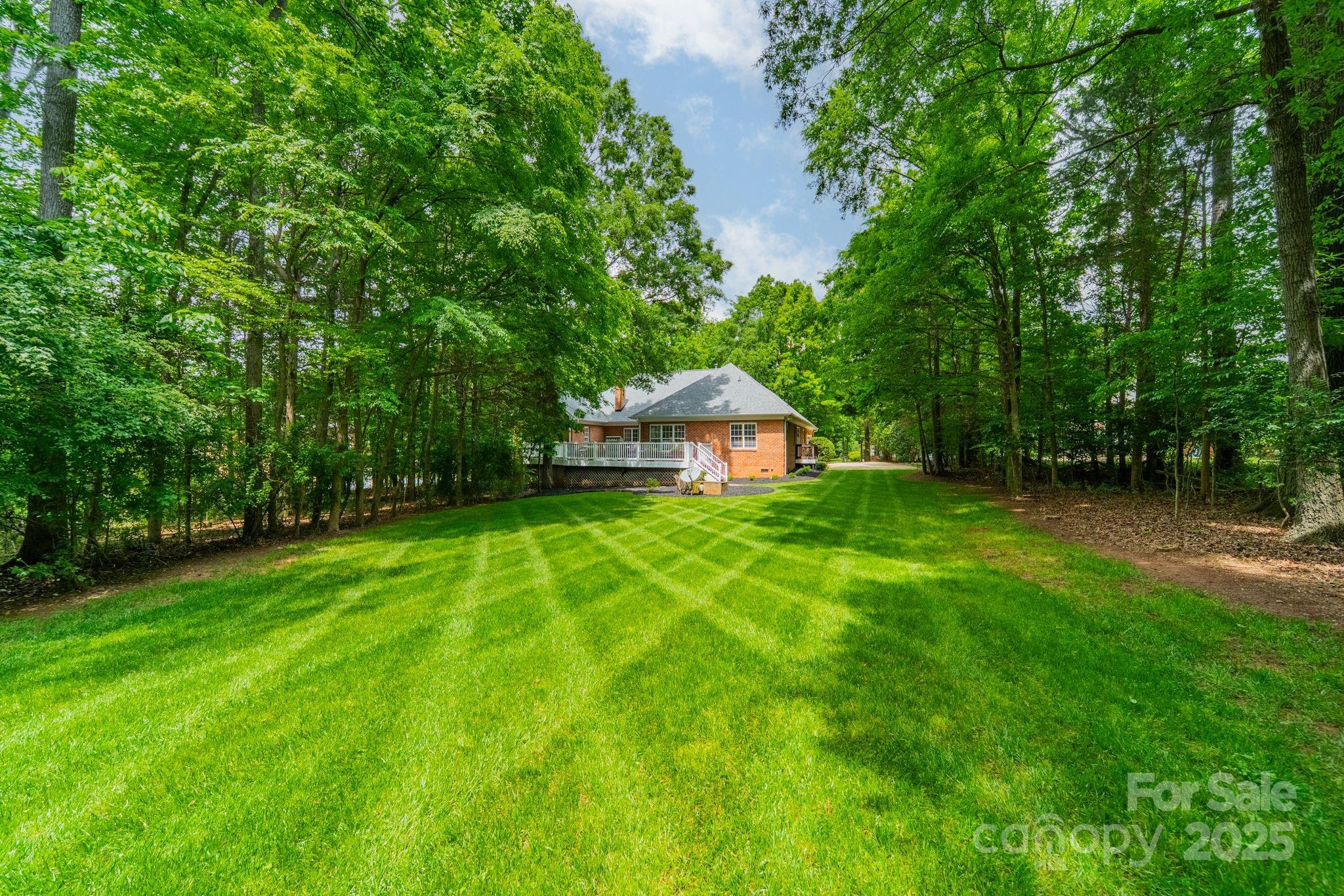4033 Weddington Manor Court