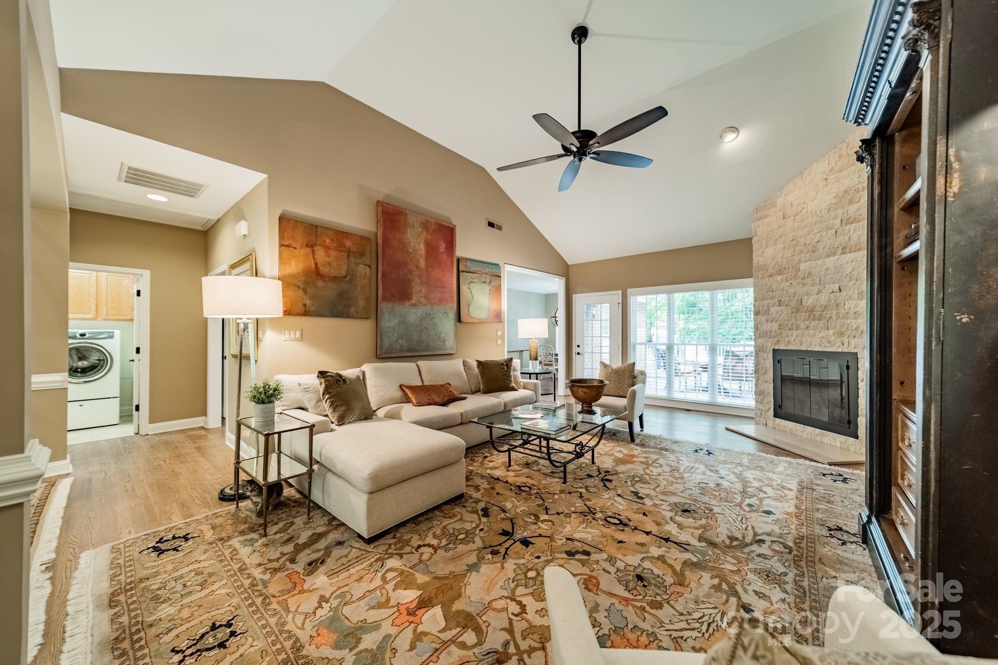 4033 Weddington Manor Court