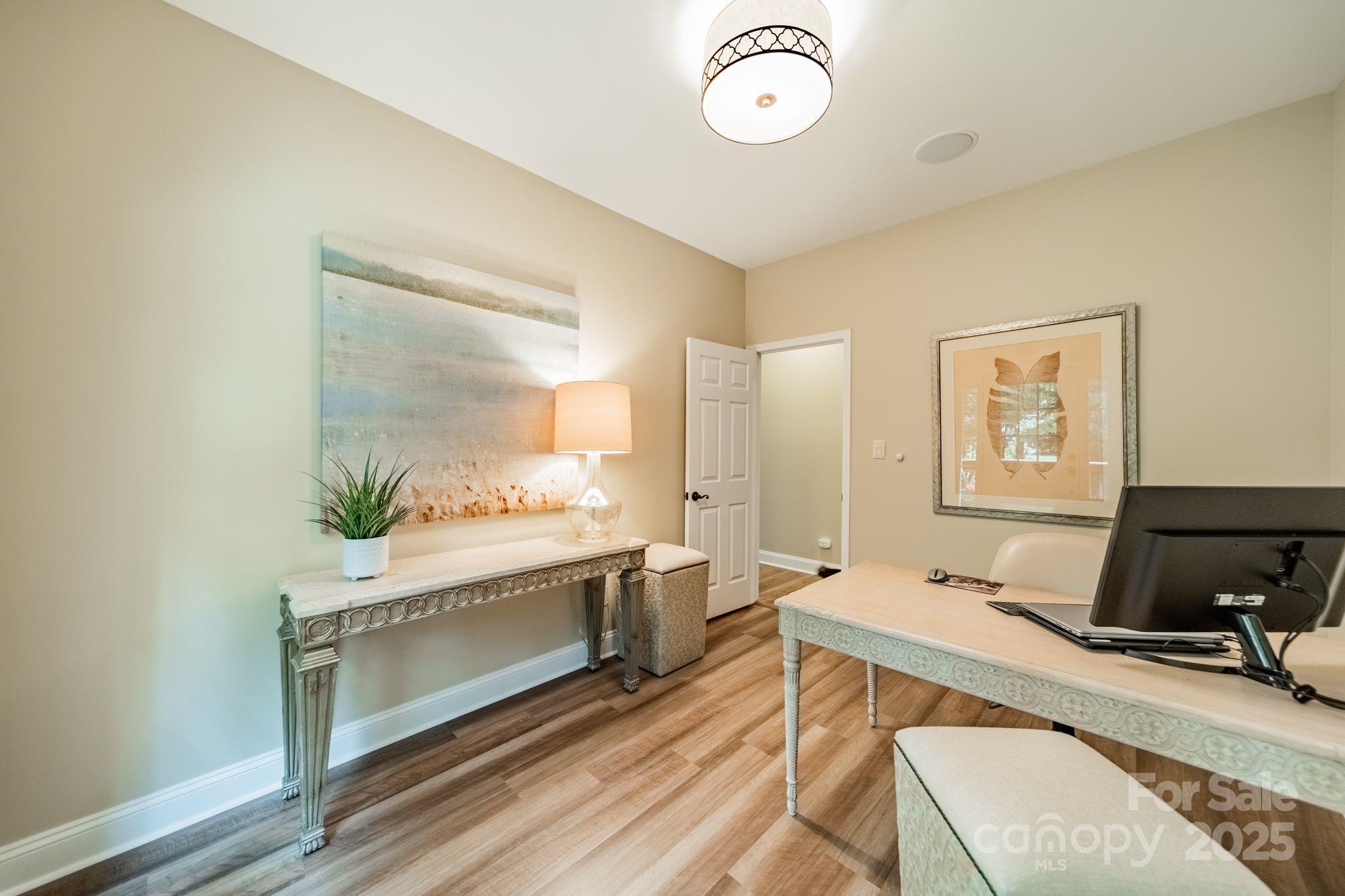 4033 Weddington Manor Court