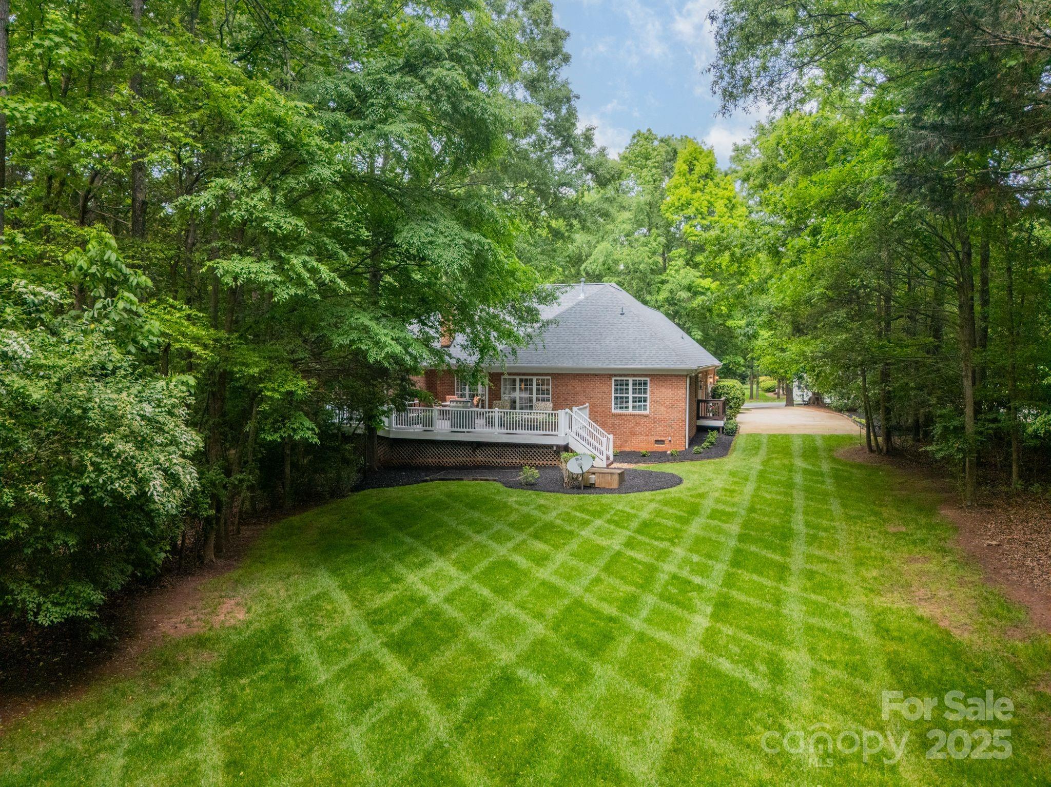 4033 Weddington Manor Court