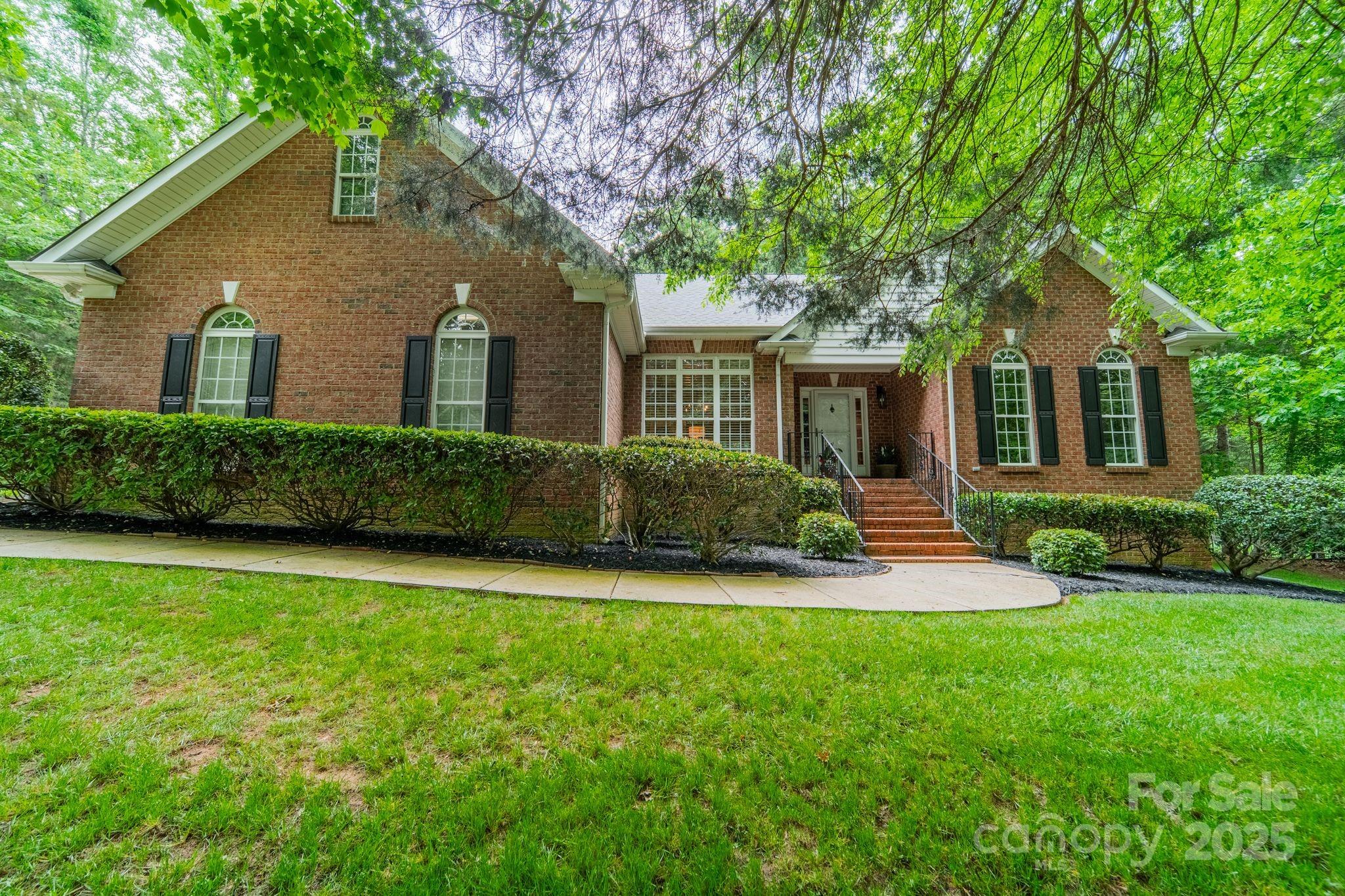 4033 Weddington Manor Court