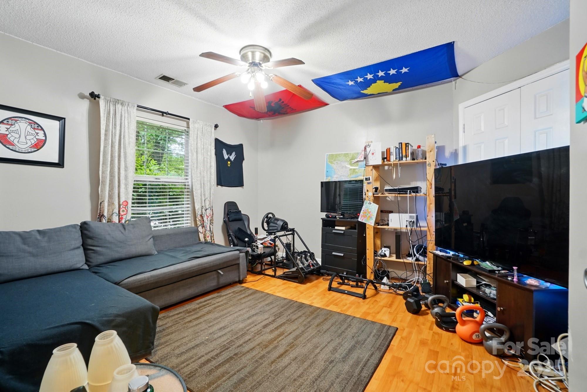 6717 Bickham Lane