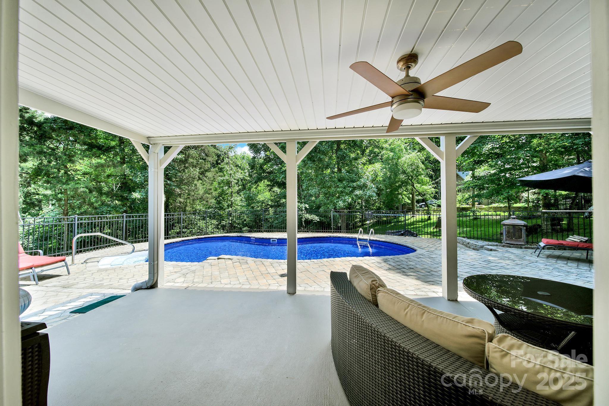 524 Wildbrook Walk