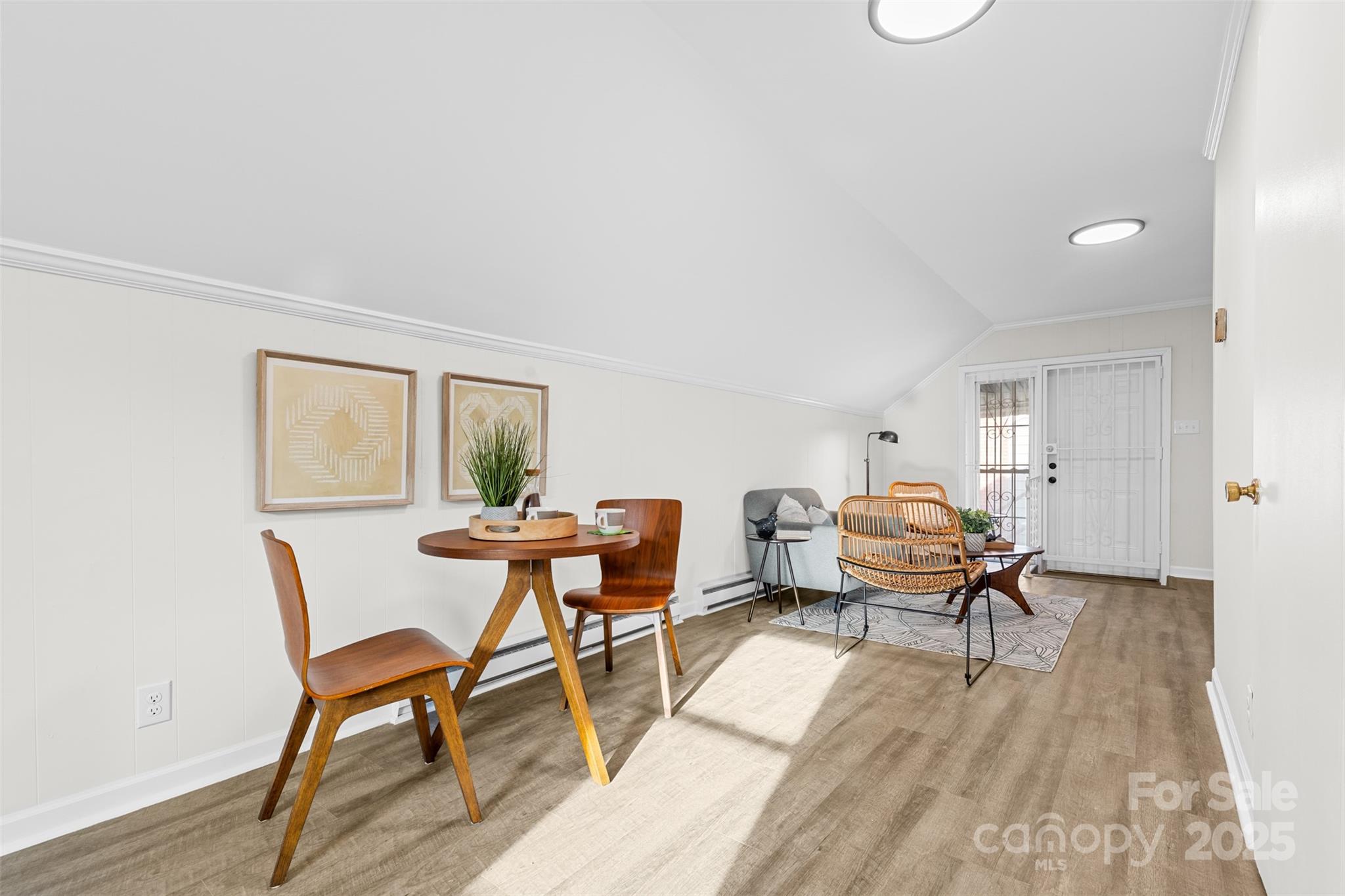 3726 The Plaza