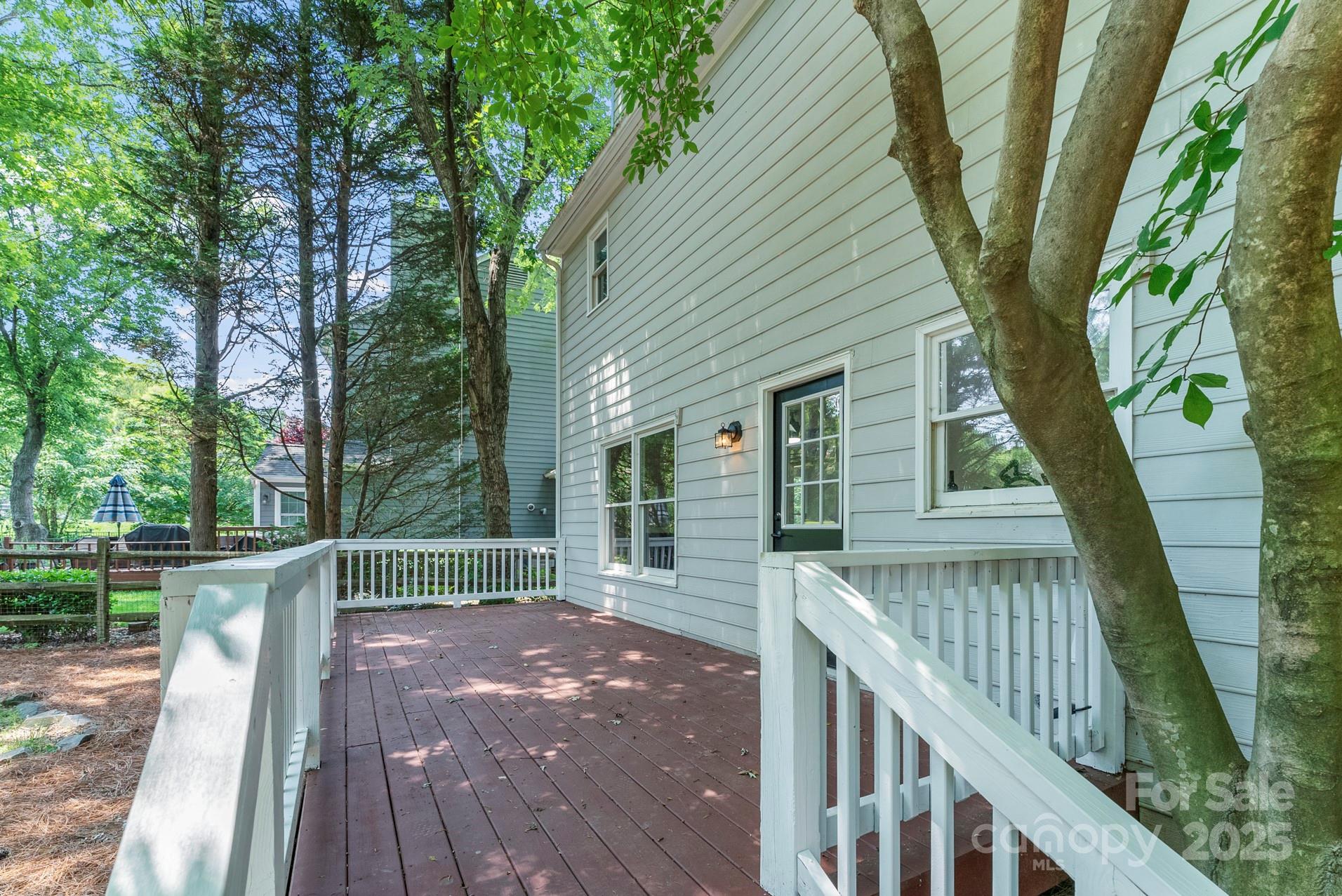 9513 Saddle Run Trail