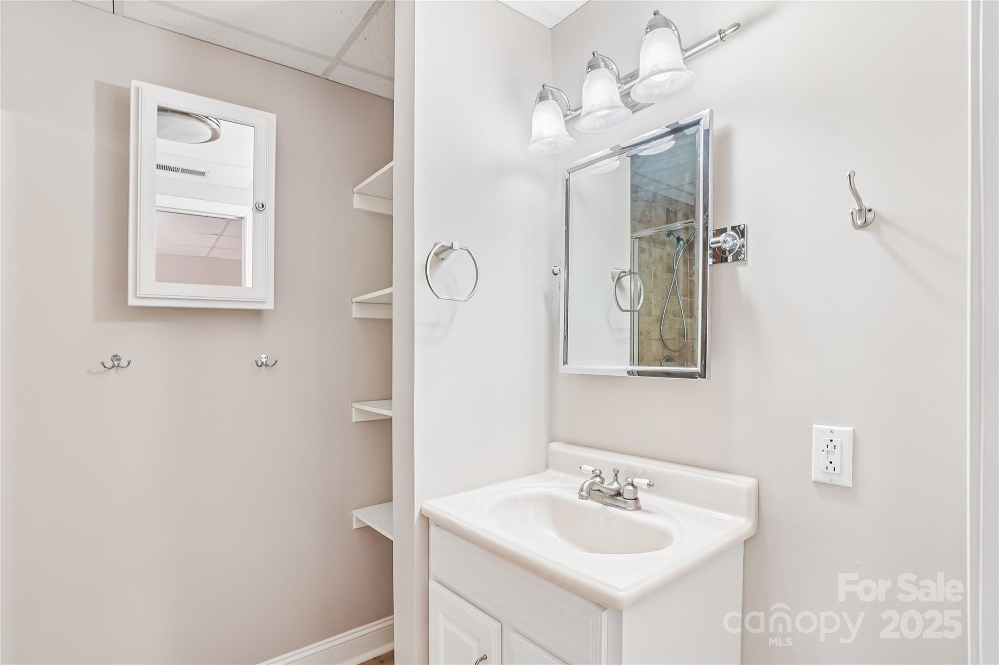 315 Red Barn Trail