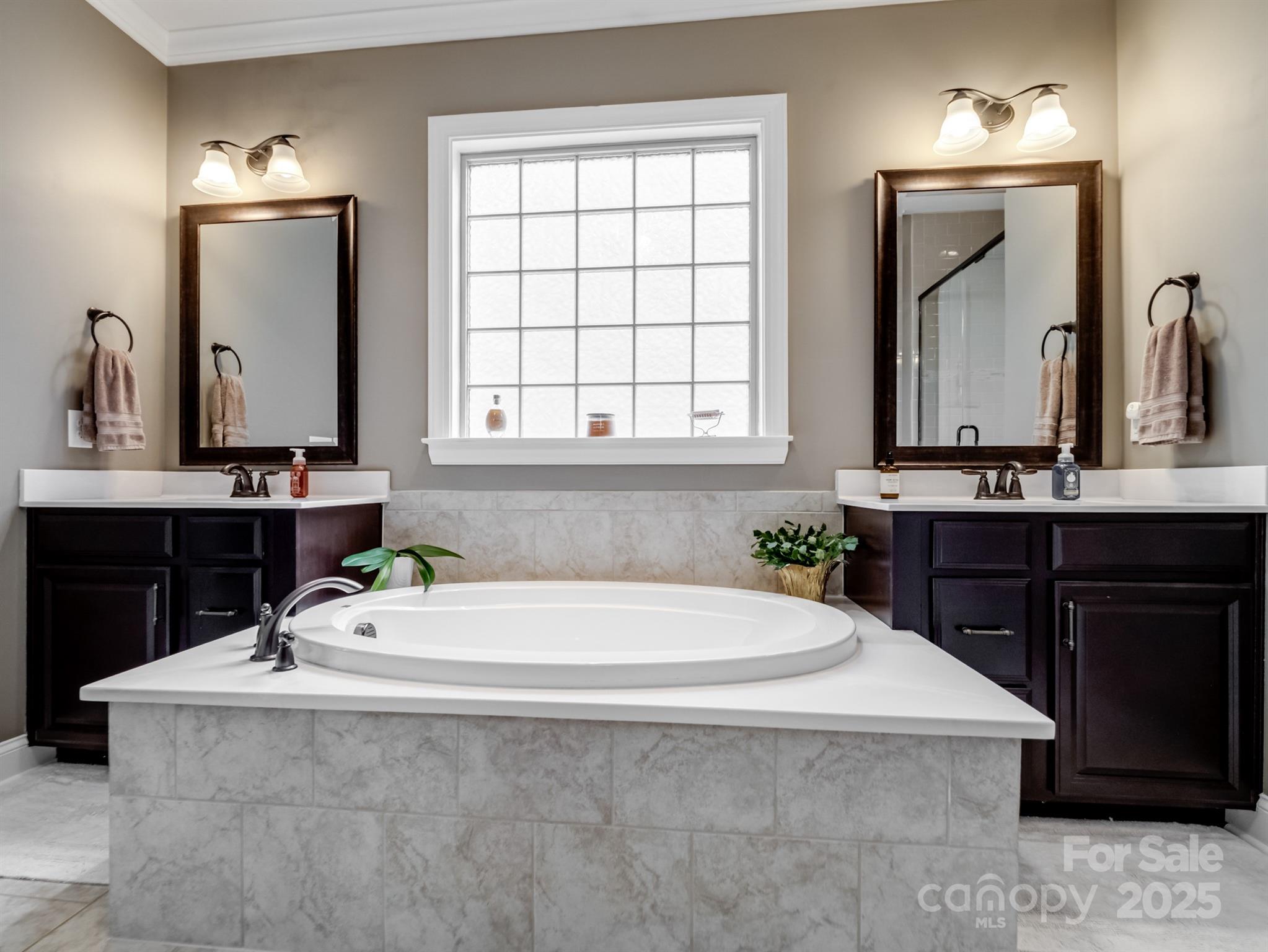741 Garrett Green Way Unit: 64
