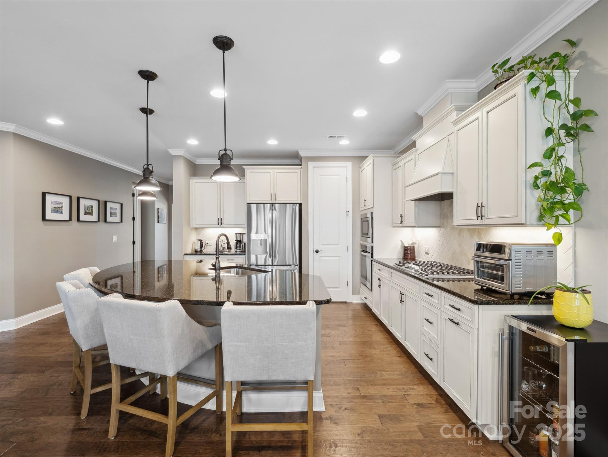 741 Garrett Green Way Unit: 64