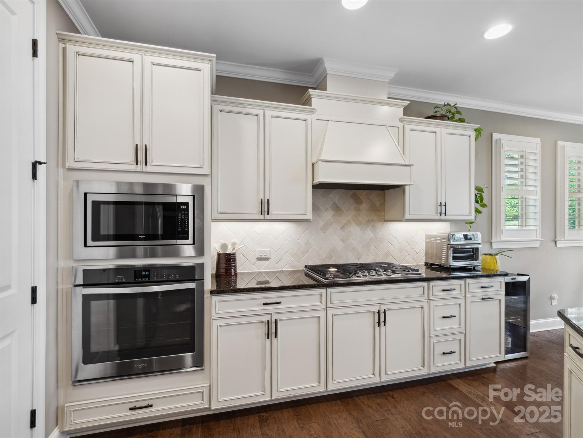 741 Garrett Green Way Unit: 64