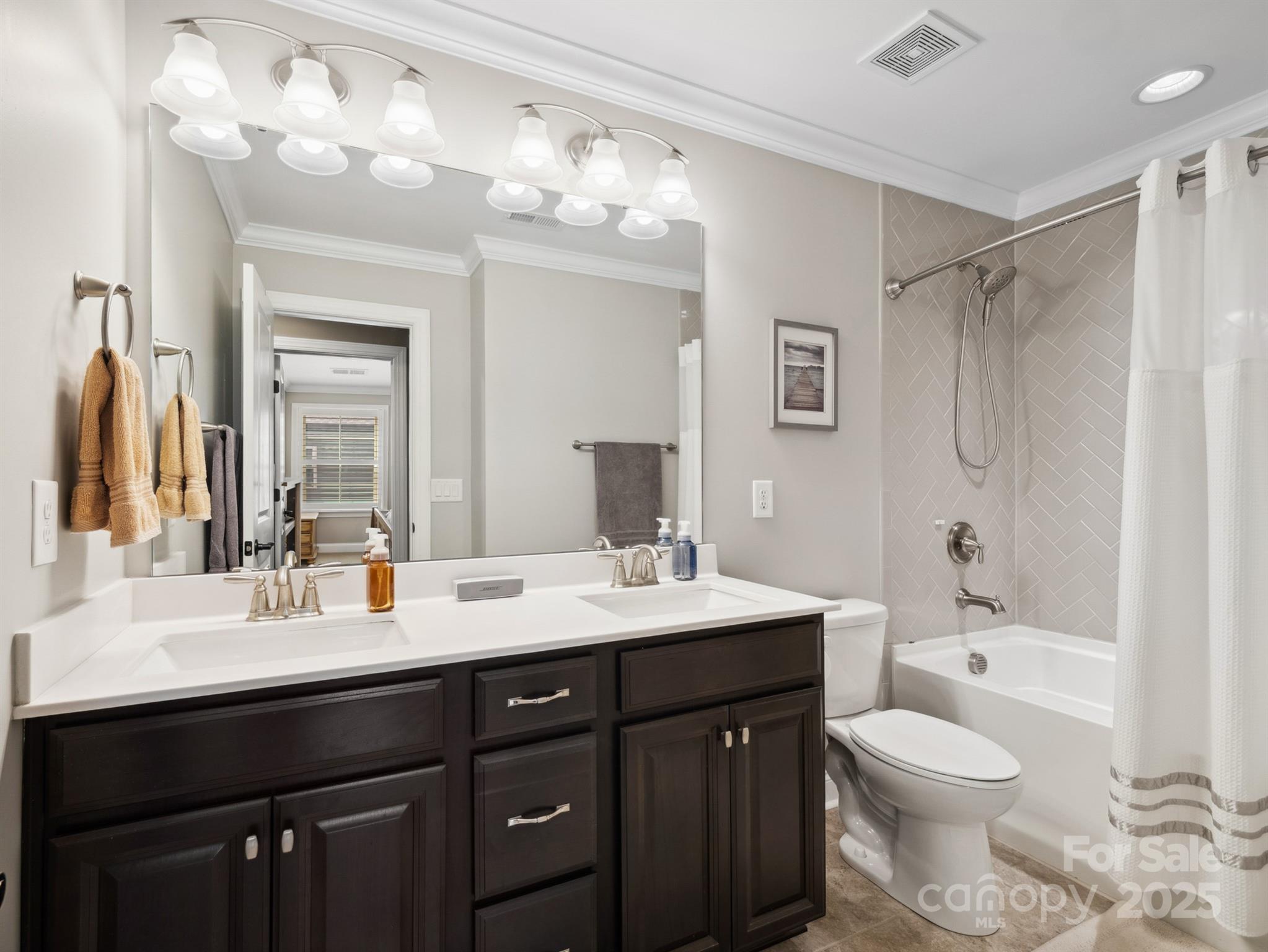 741 Garrett Green Way Unit: 64