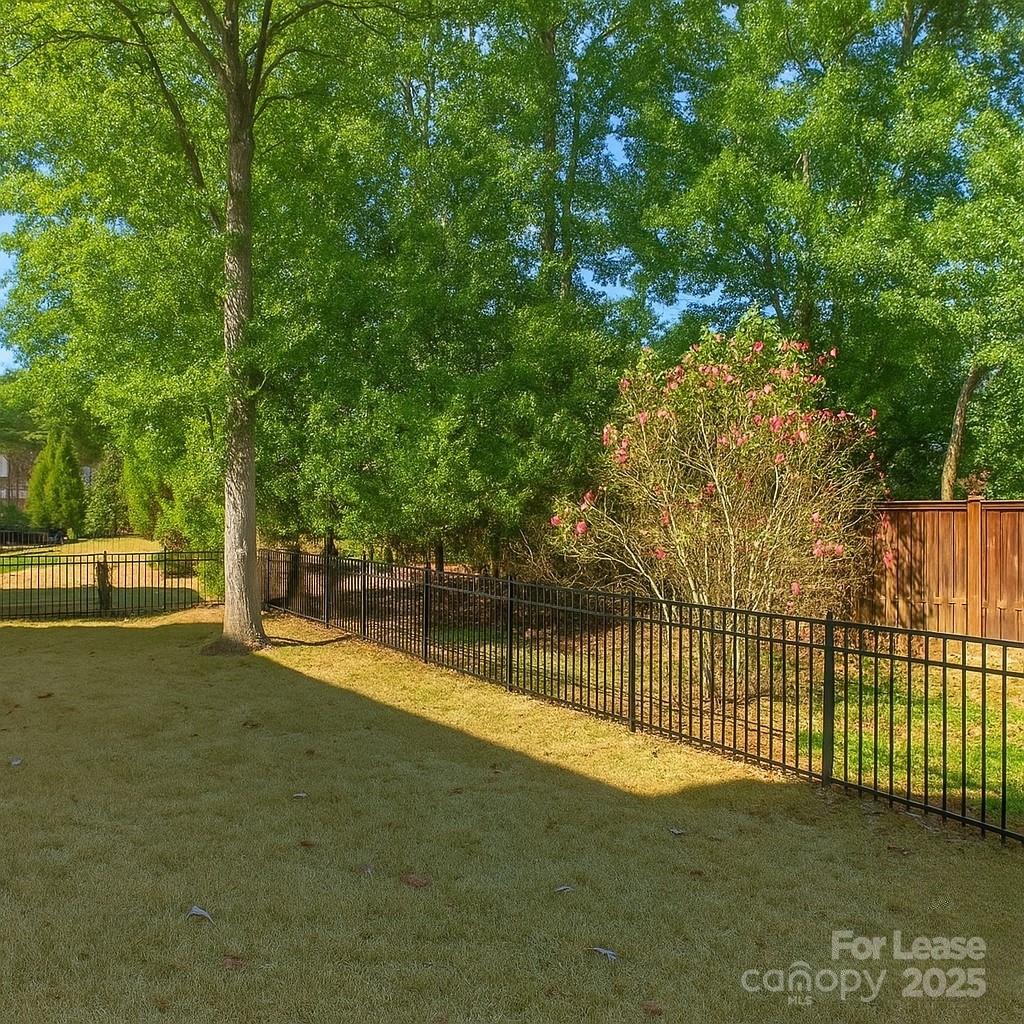 18517 Boulder Rock Loop