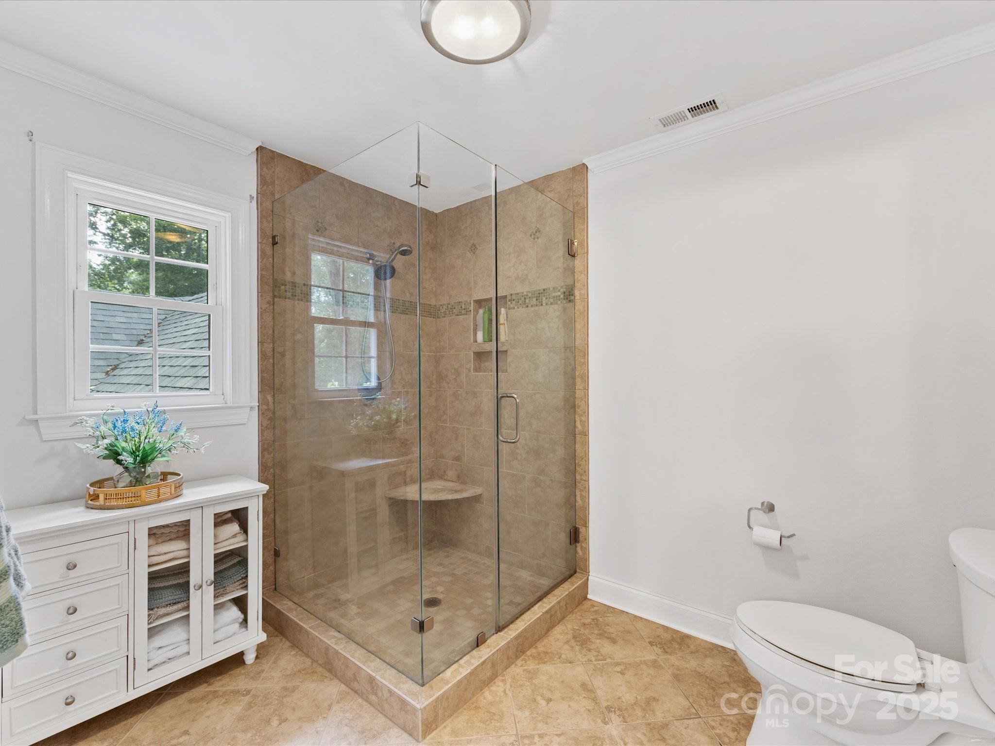 1119 Holleybank Drive