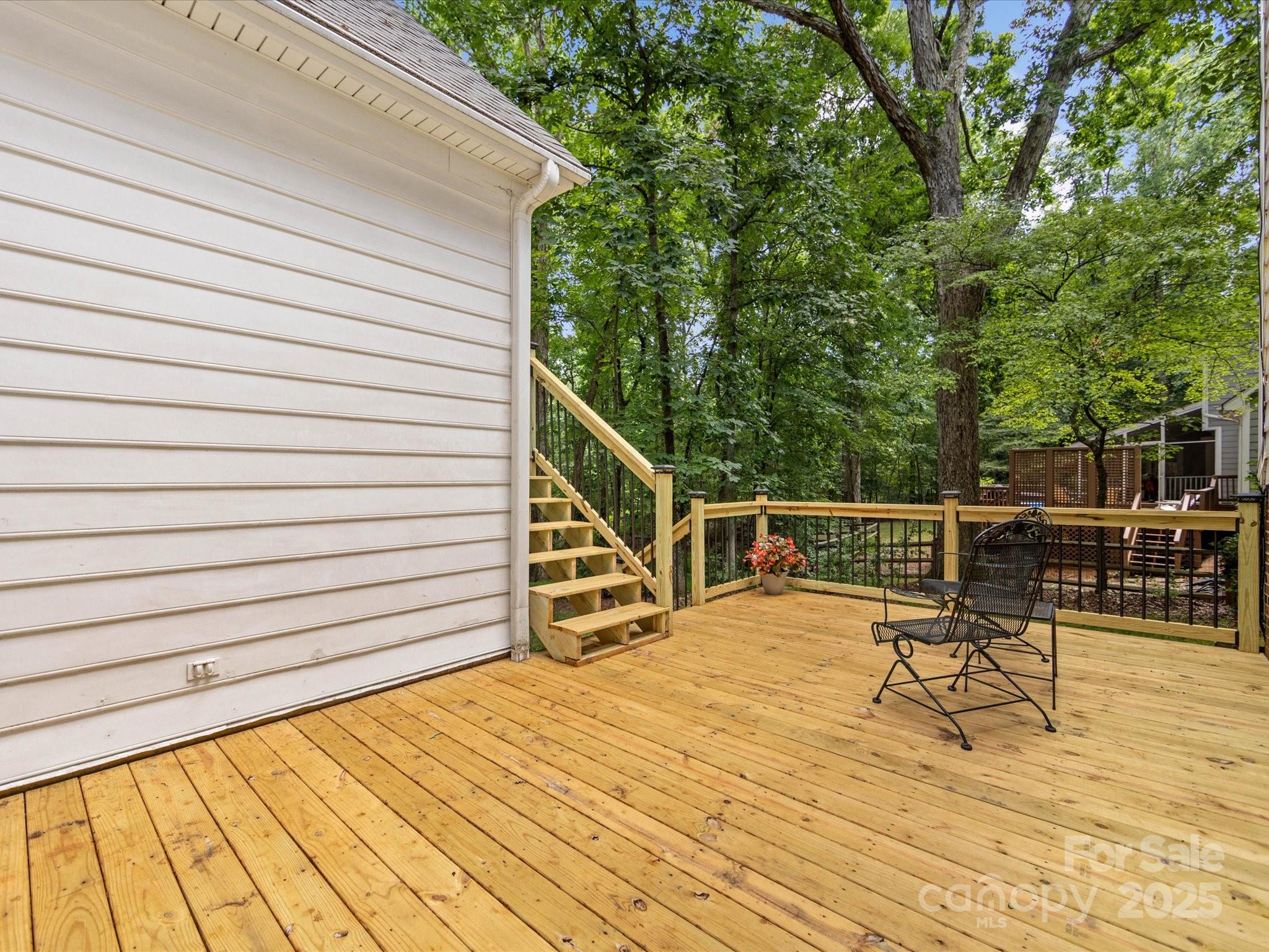 1119 Holleybank Drive