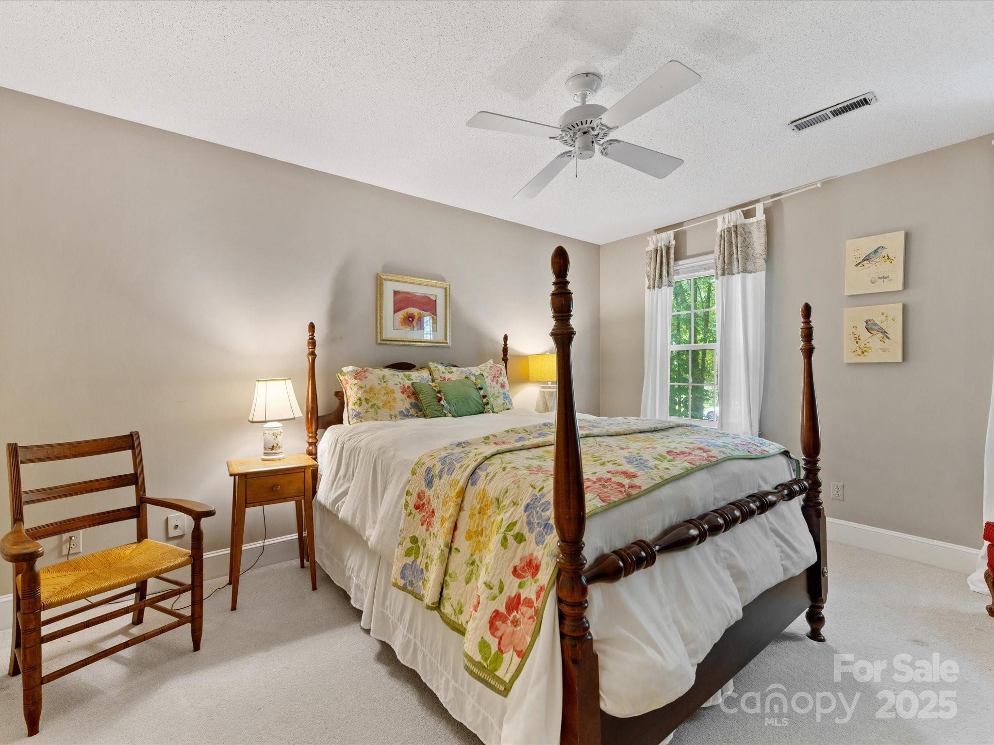 1119 Holleybank Drive