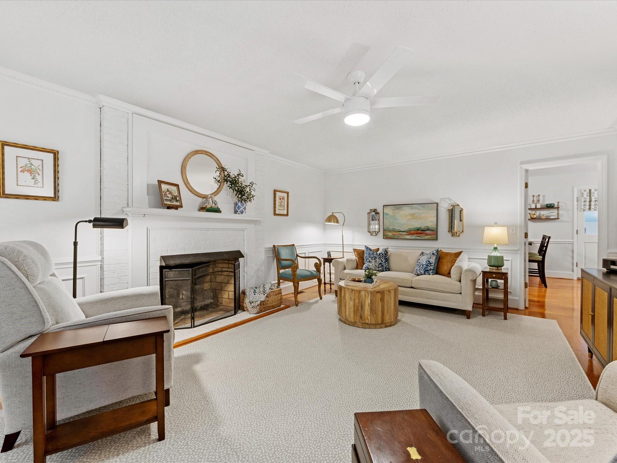1119 Holleybank Drive