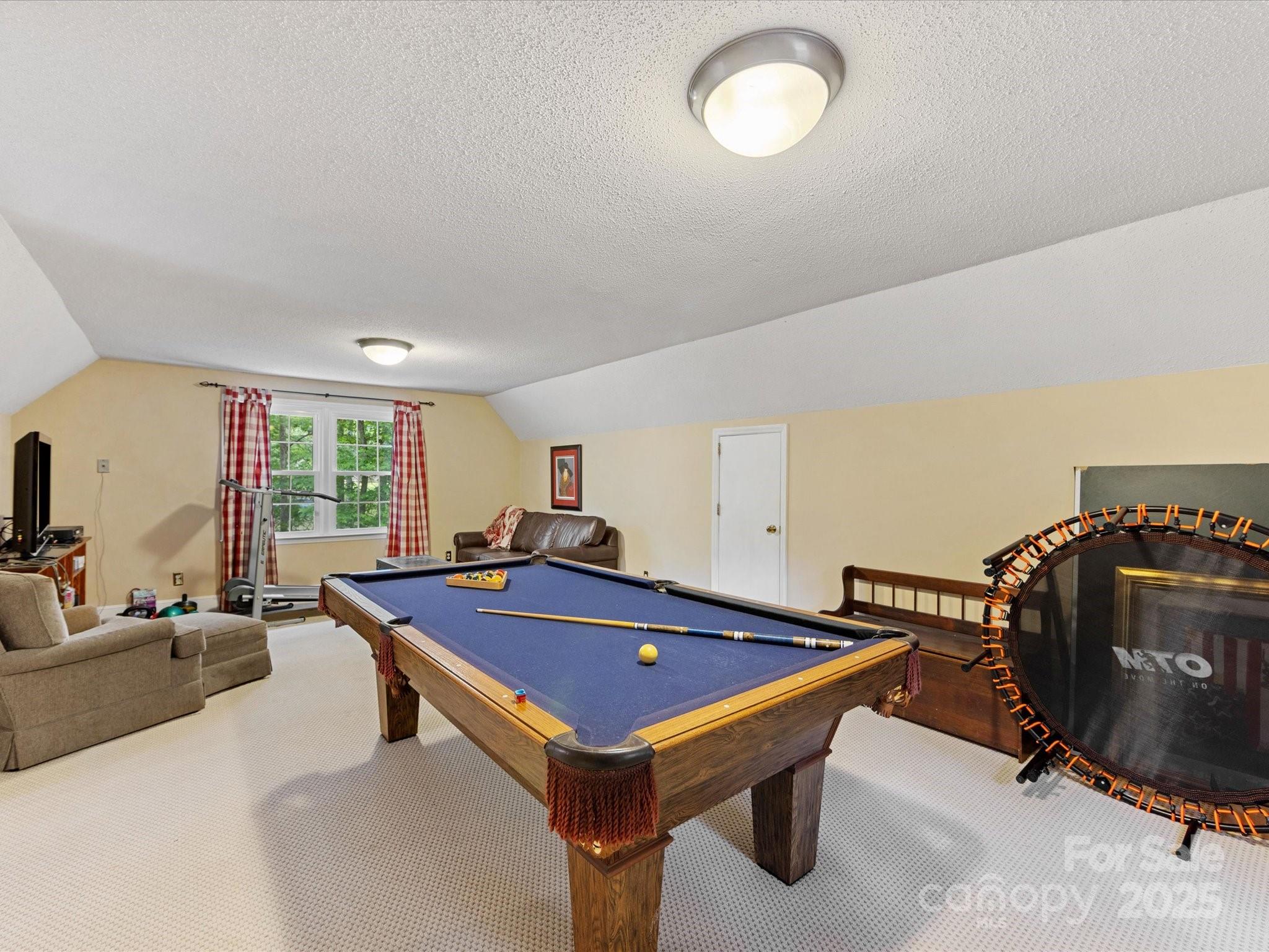 1119 Holleybank Drive