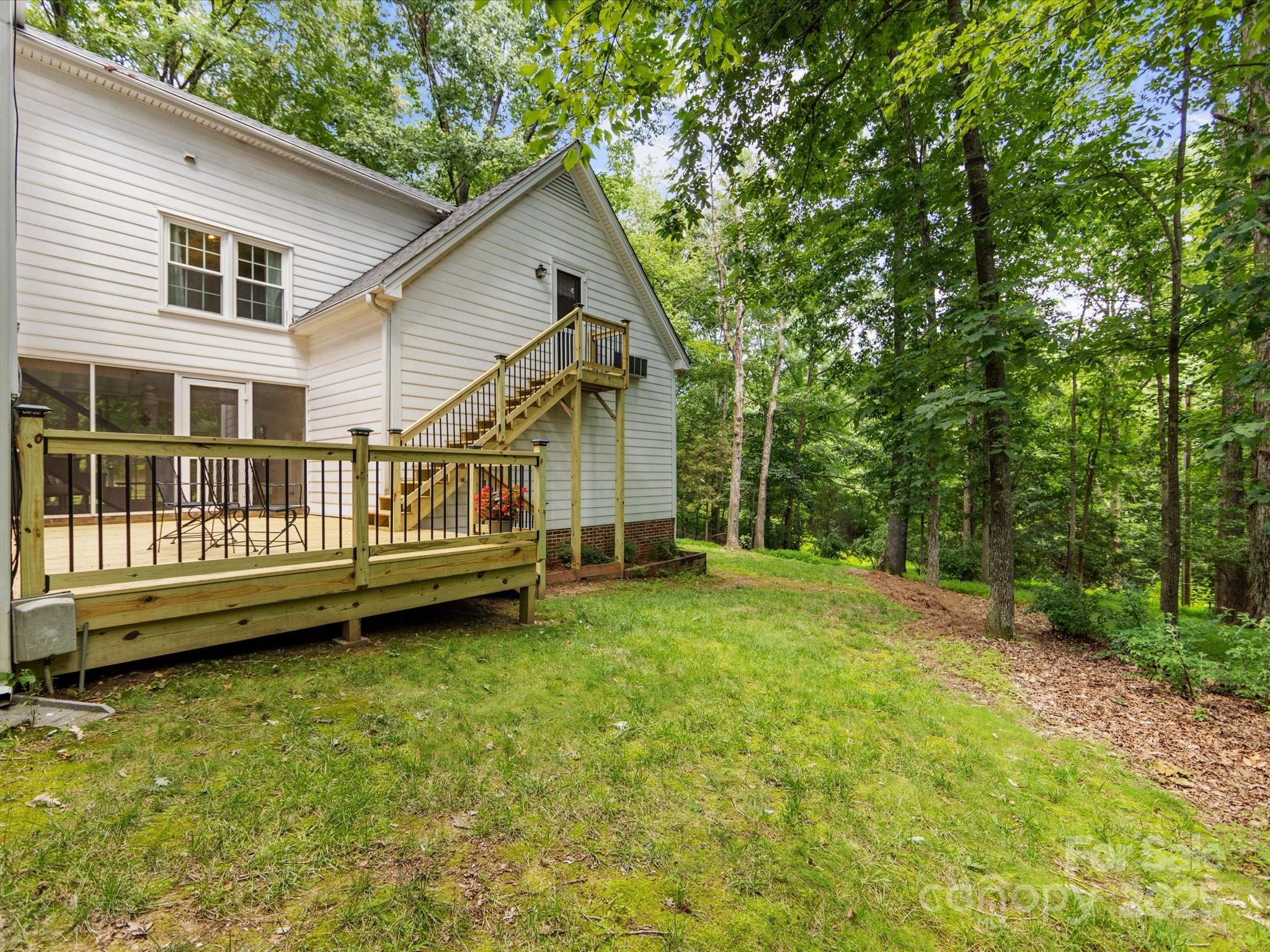1119 Holleybank Drive