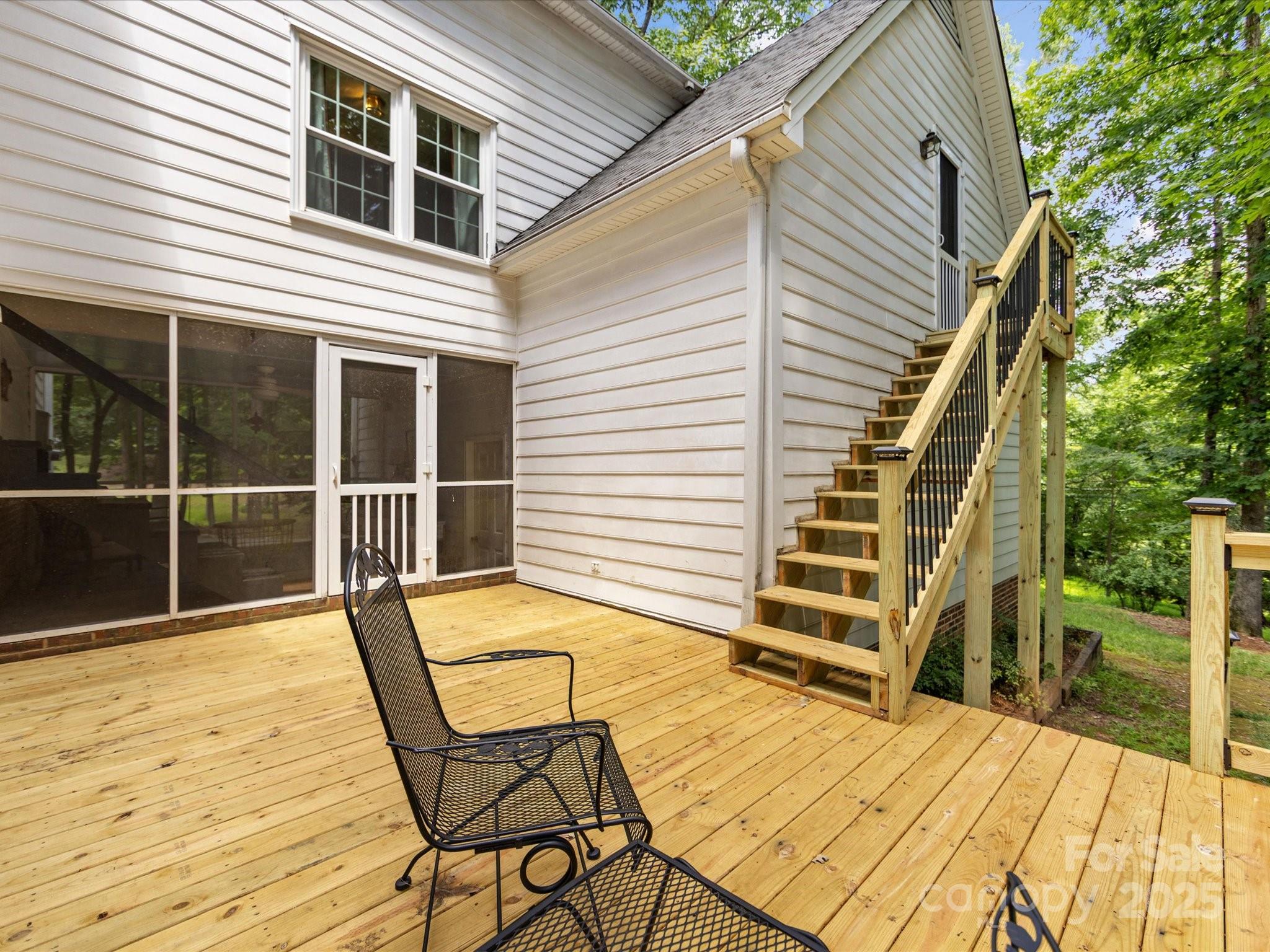 1119 Holleybank Drive