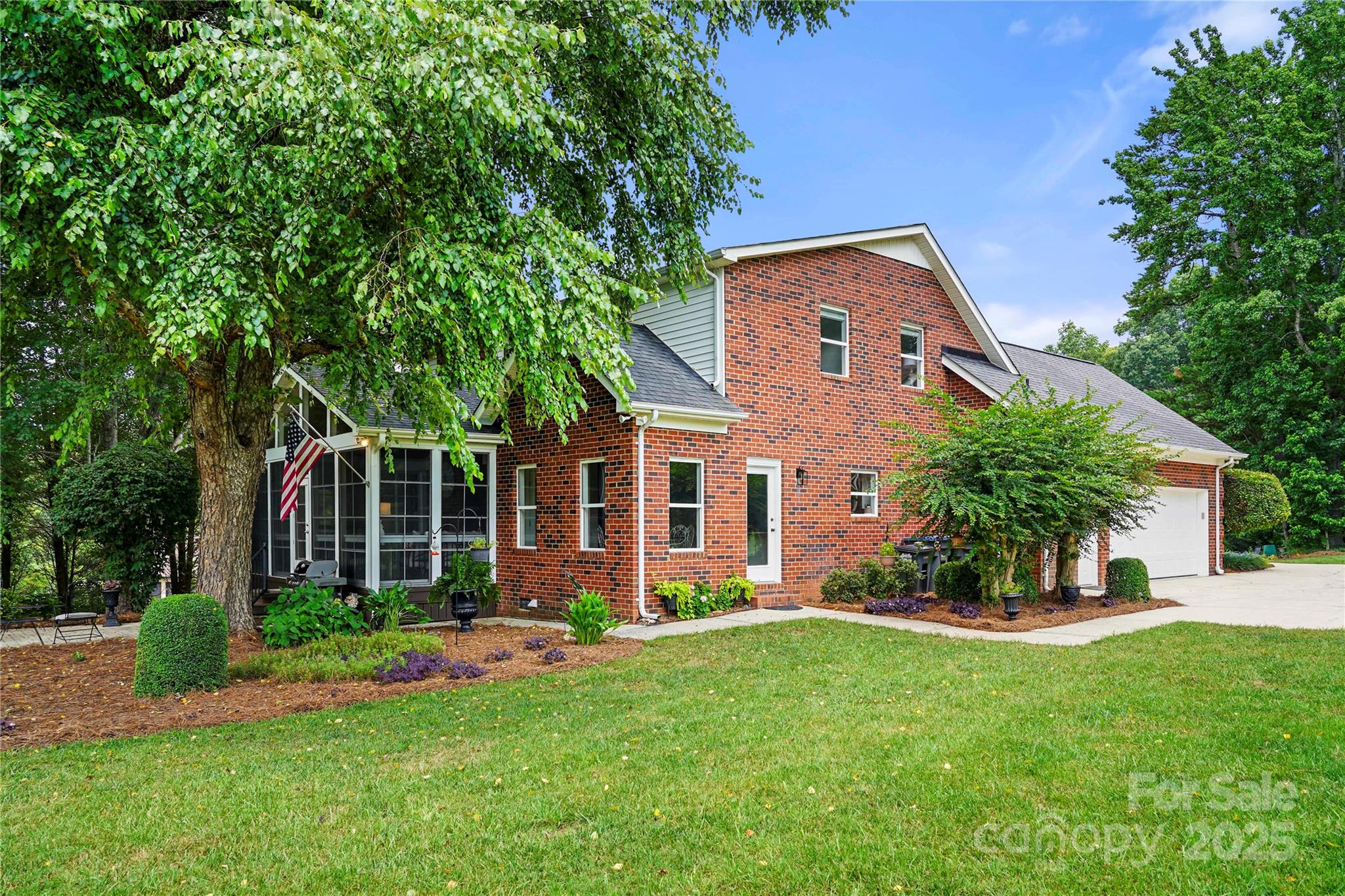 8173 Shannon Woods Lane