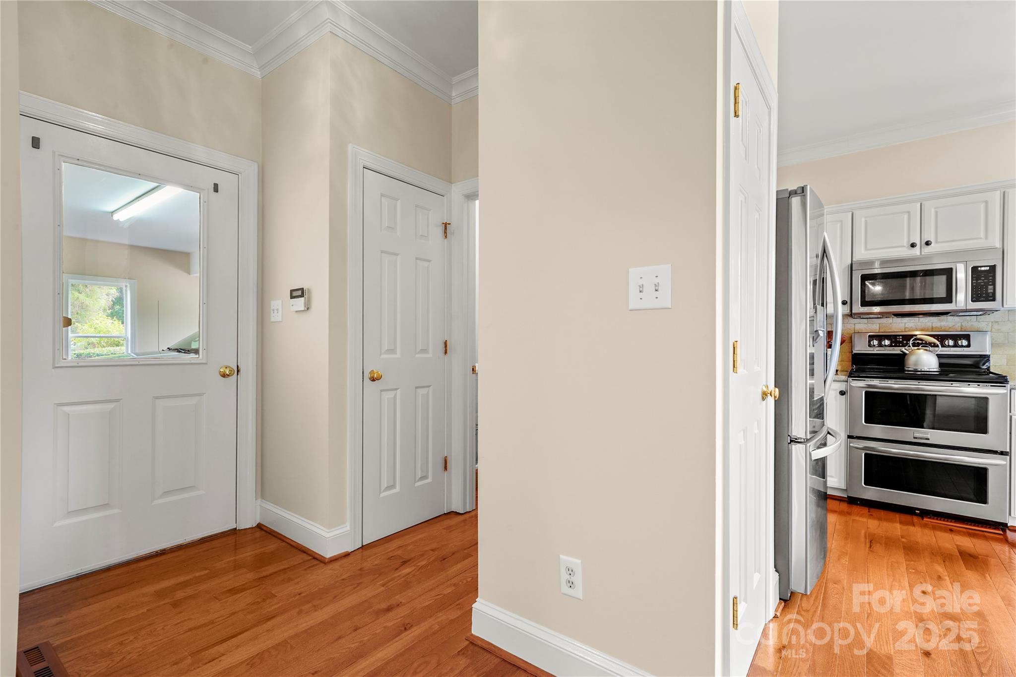 8173 Shannon Woods Lane