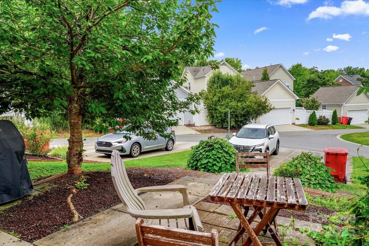 15952 Rose Glenn Lane