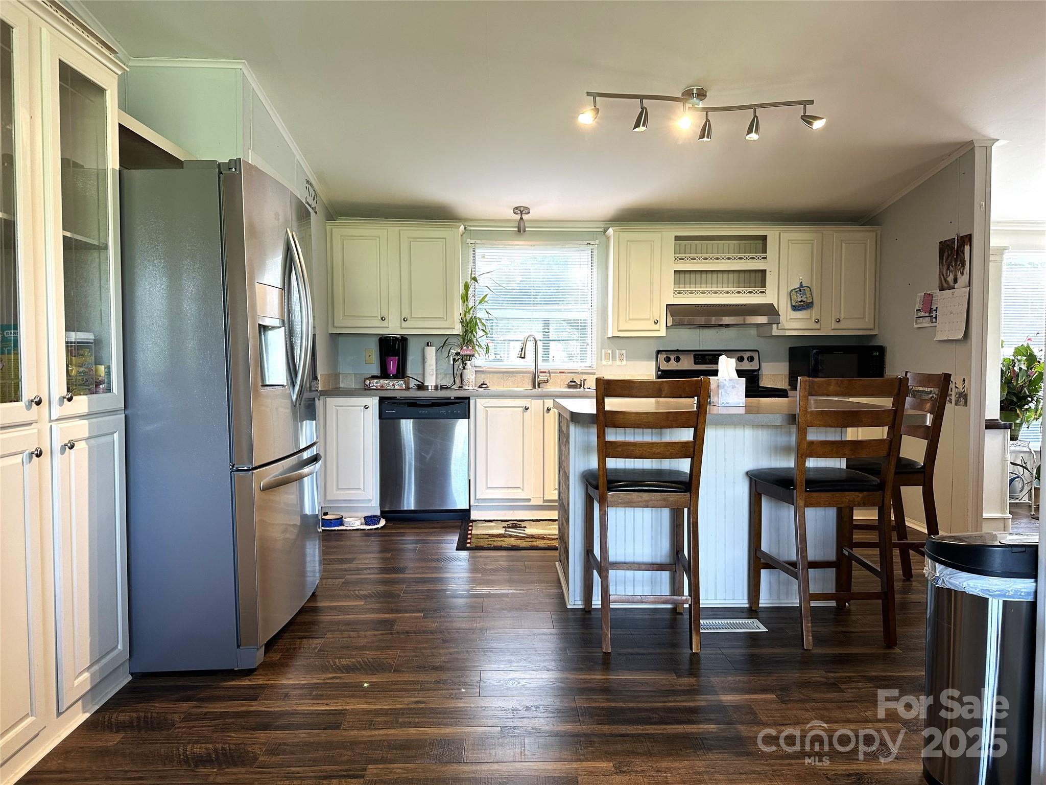 135 Whispering Drive