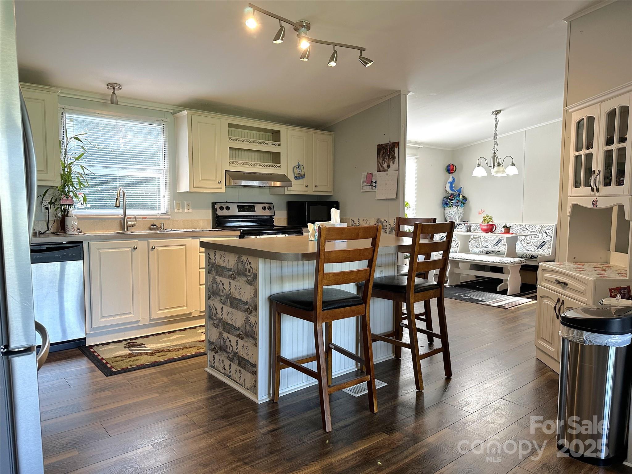 135 Whispering Drive
