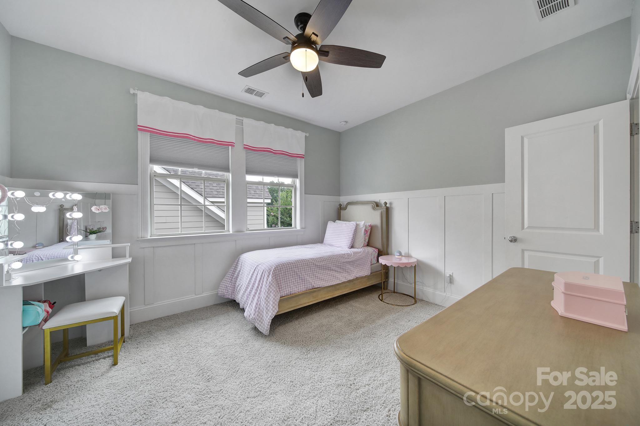 325 Newington Court