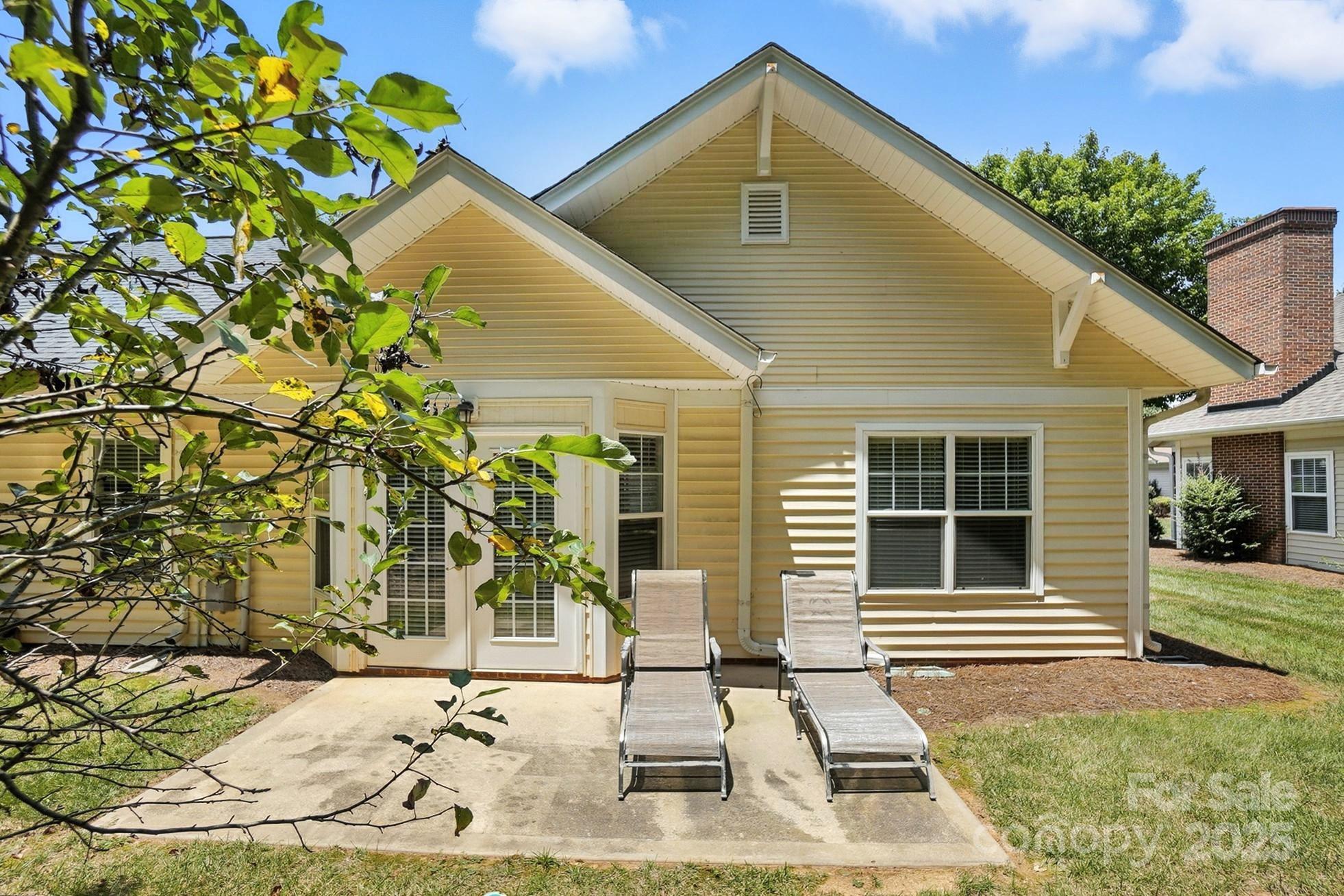 2339 Granville Place Unit: A