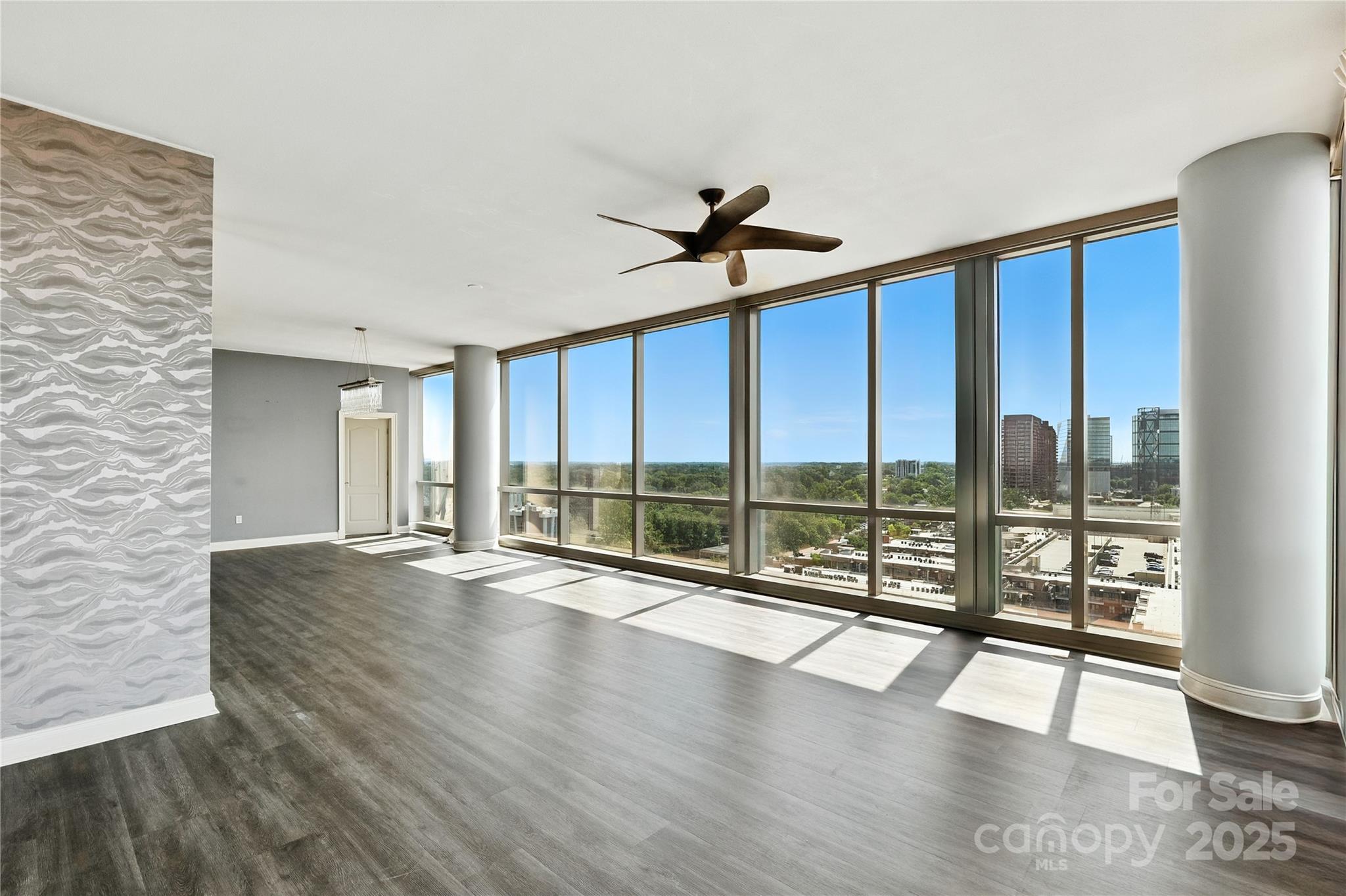 315 Arlington Avenue Unit: 1704
