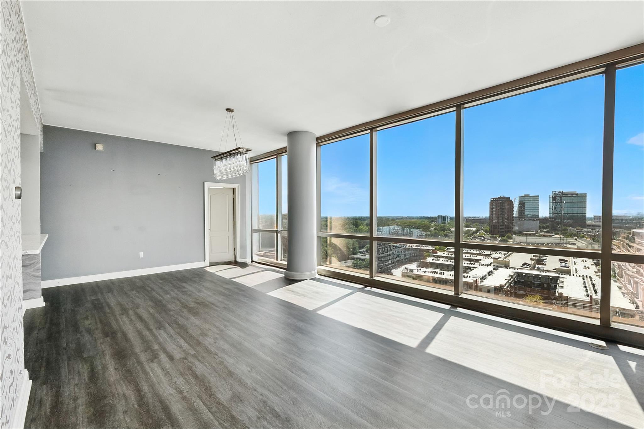 315 Arlington Avenue Unit: 1704
