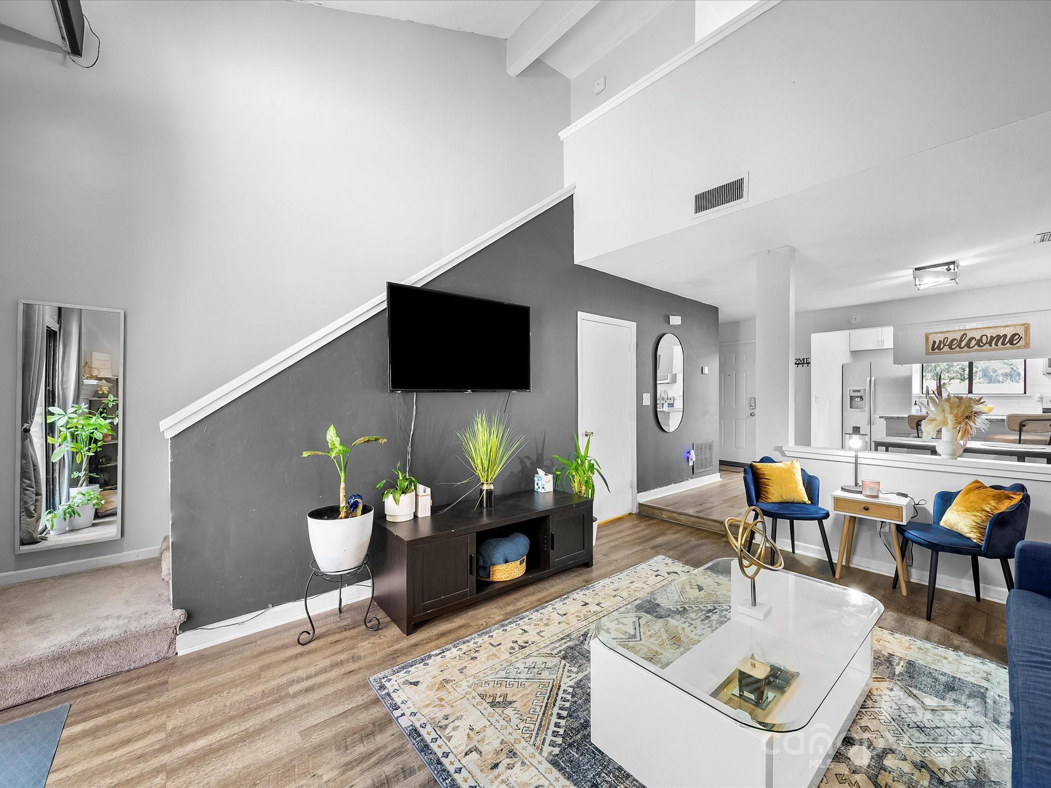 8041 Charter Oak Lane