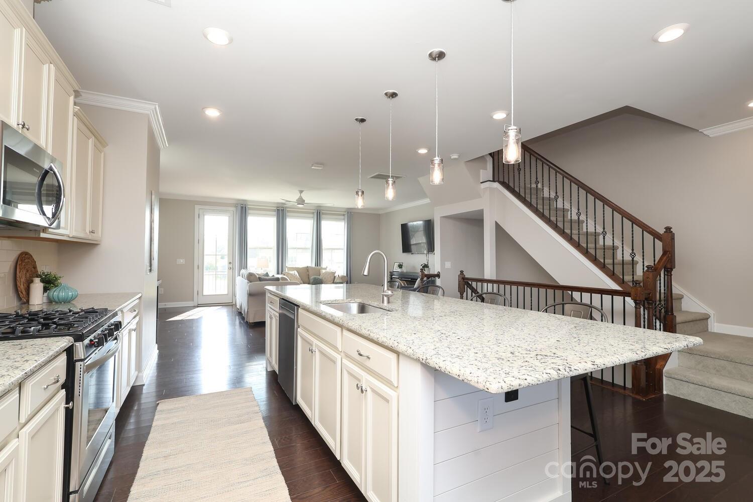 11439 Red Rust Lane