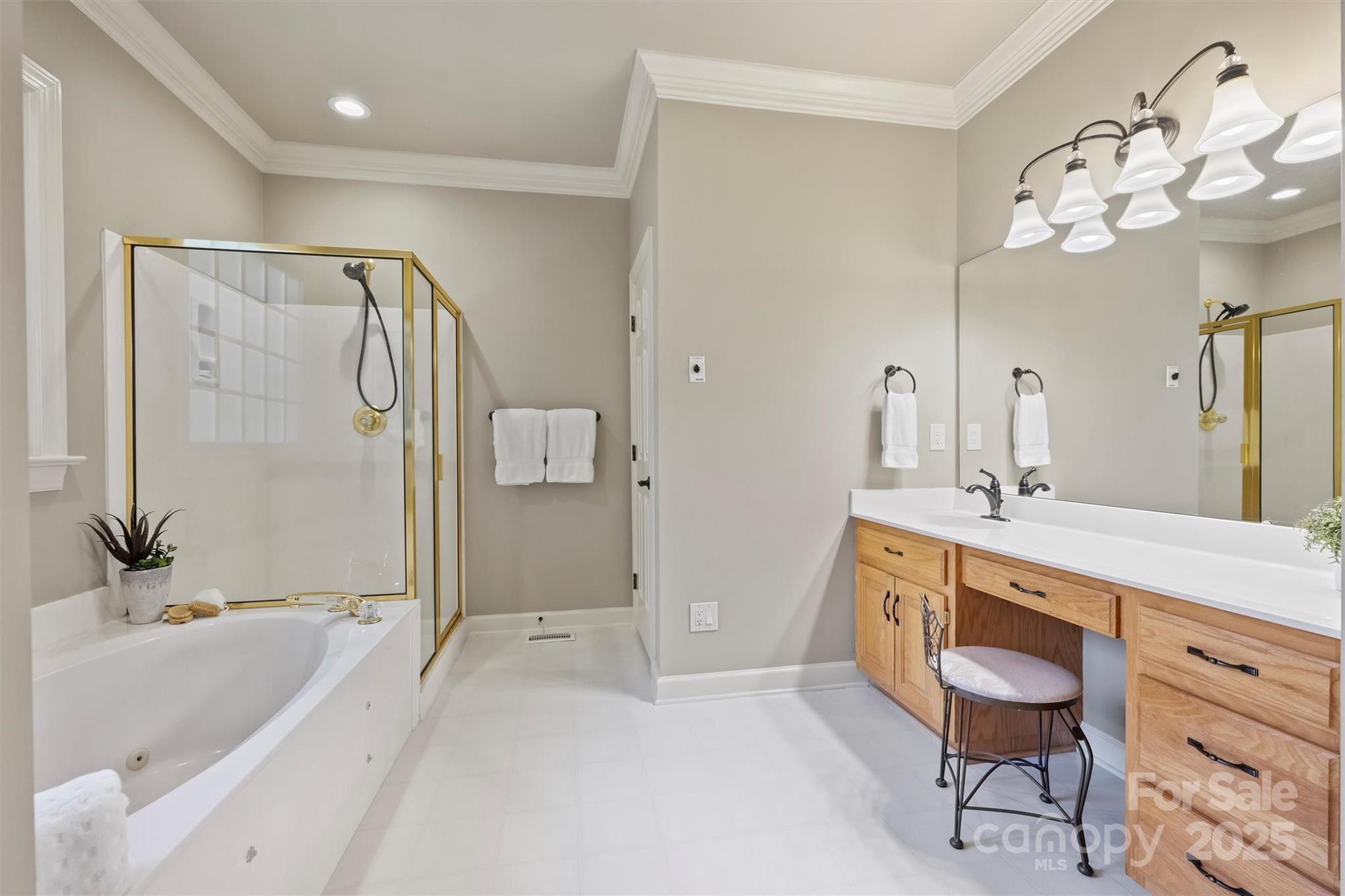 11728 Sir Francis Drake Drive