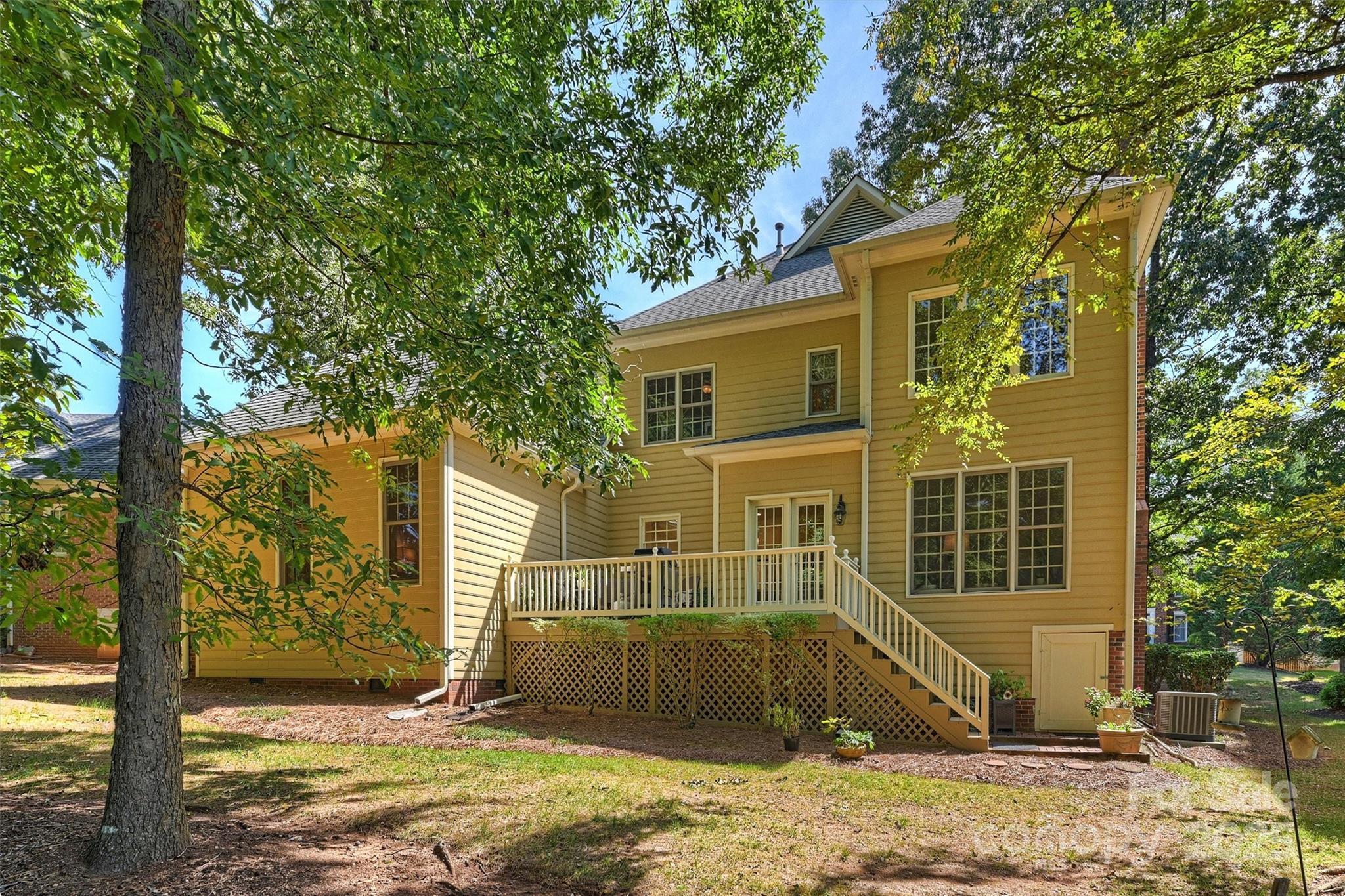 11728 Sir Francis Drake Drive