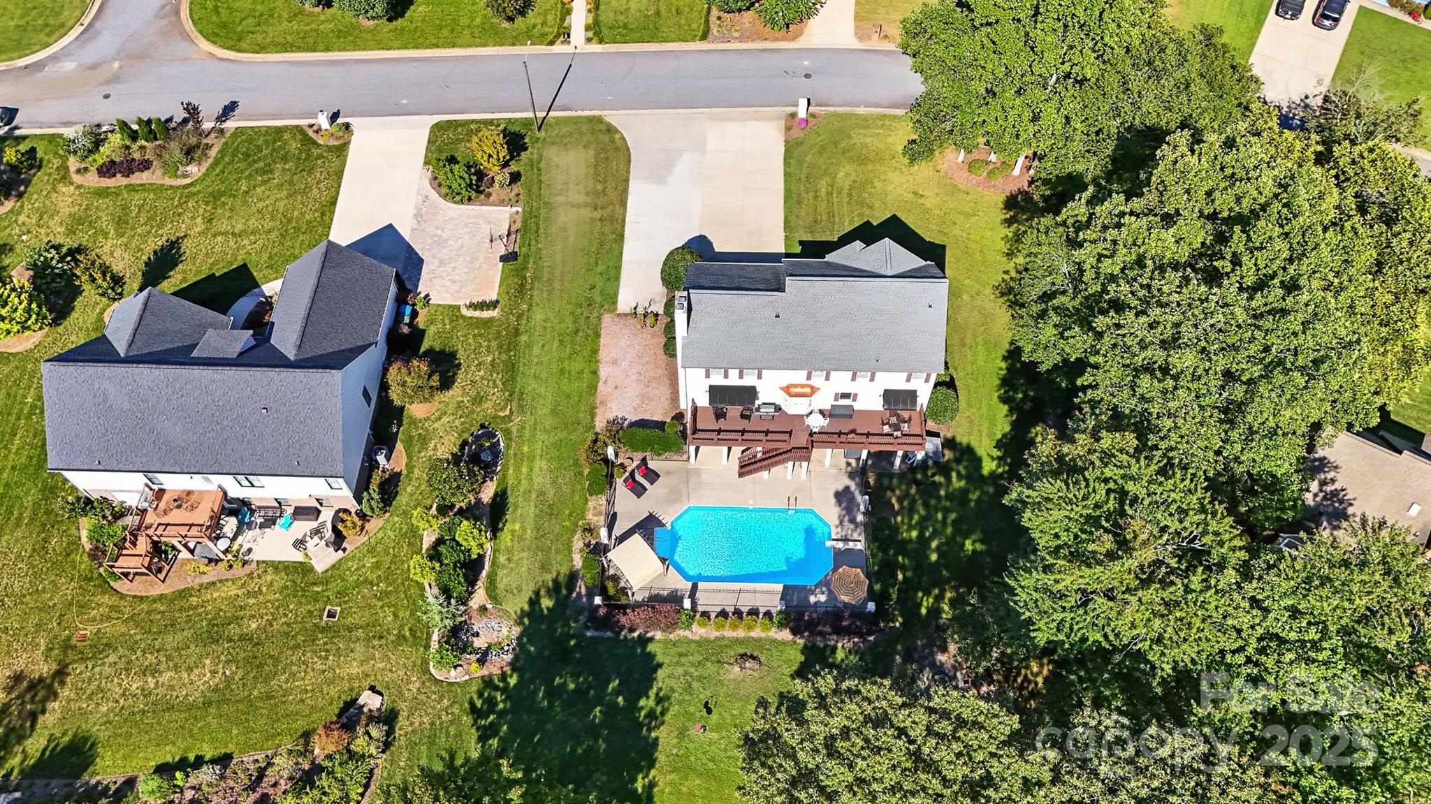 4921 Elmhurst Drive NE