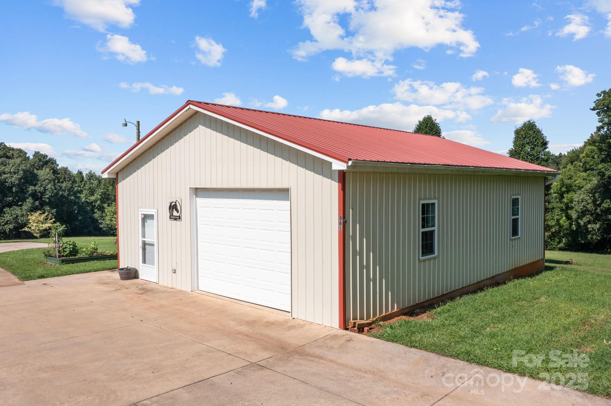 861 Tabor Road