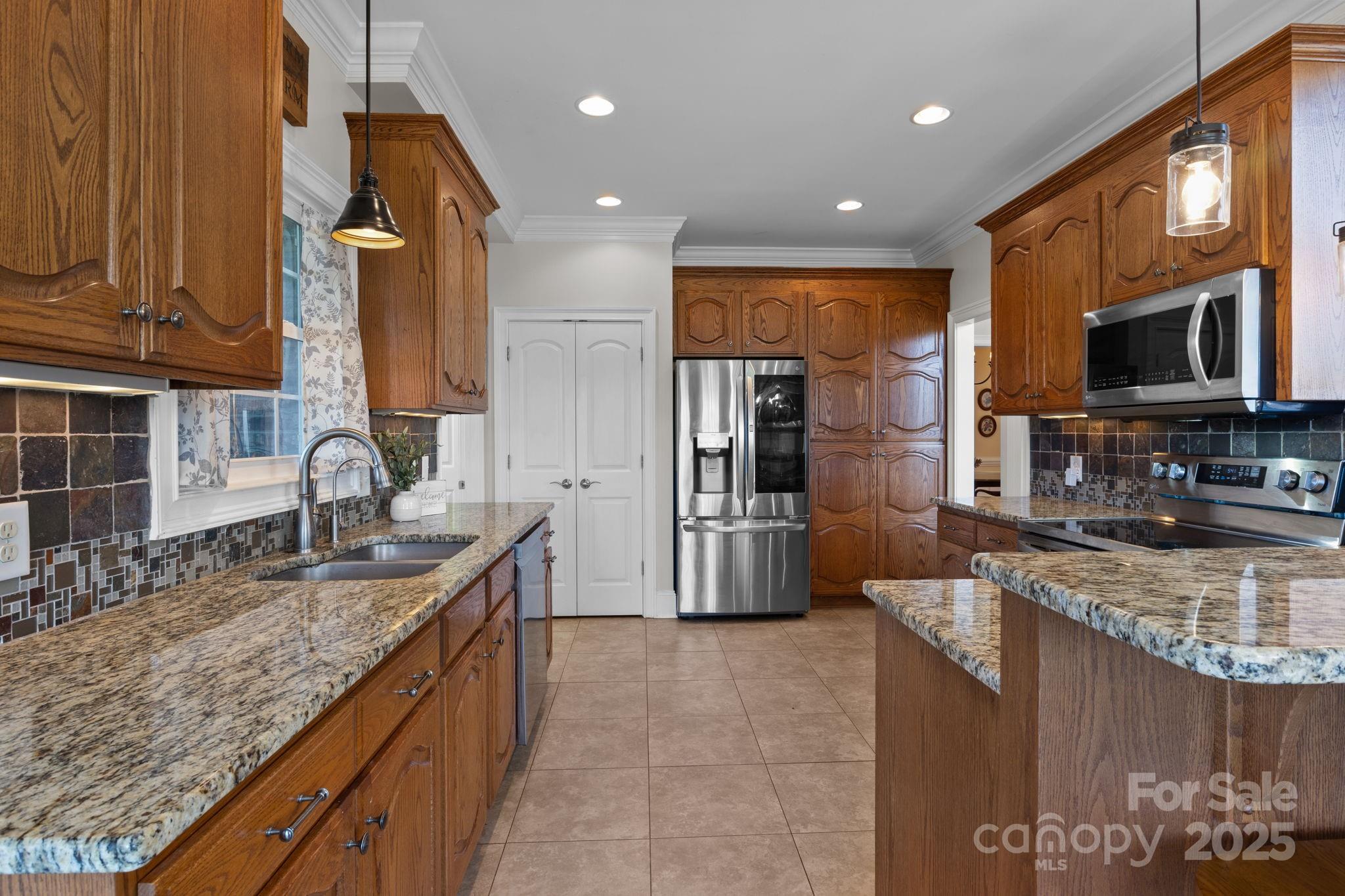 861 Tabor Road