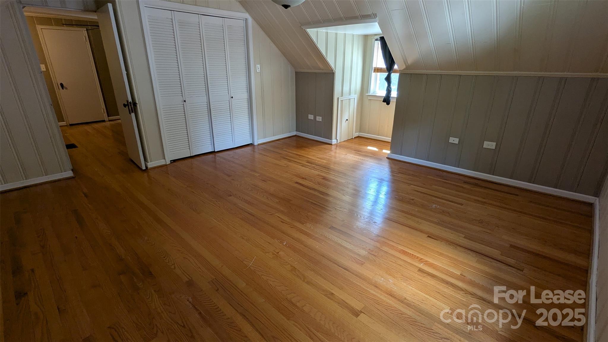 1507 Woodland Drive